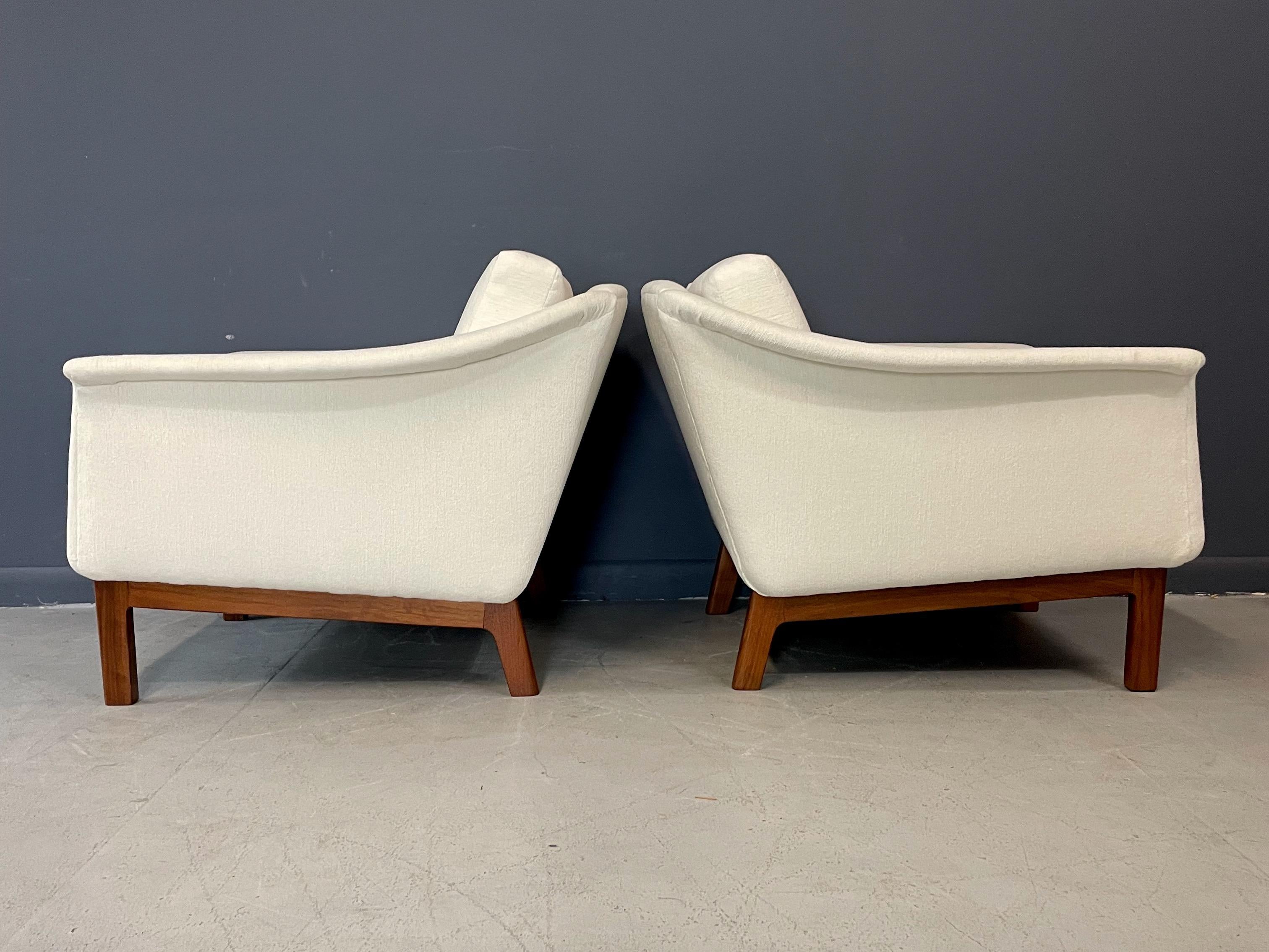 Paar Folke Ohlsson Pasedena Stuhl Teakrahmen & strukturierter Samt Midcentury im Angebot 2