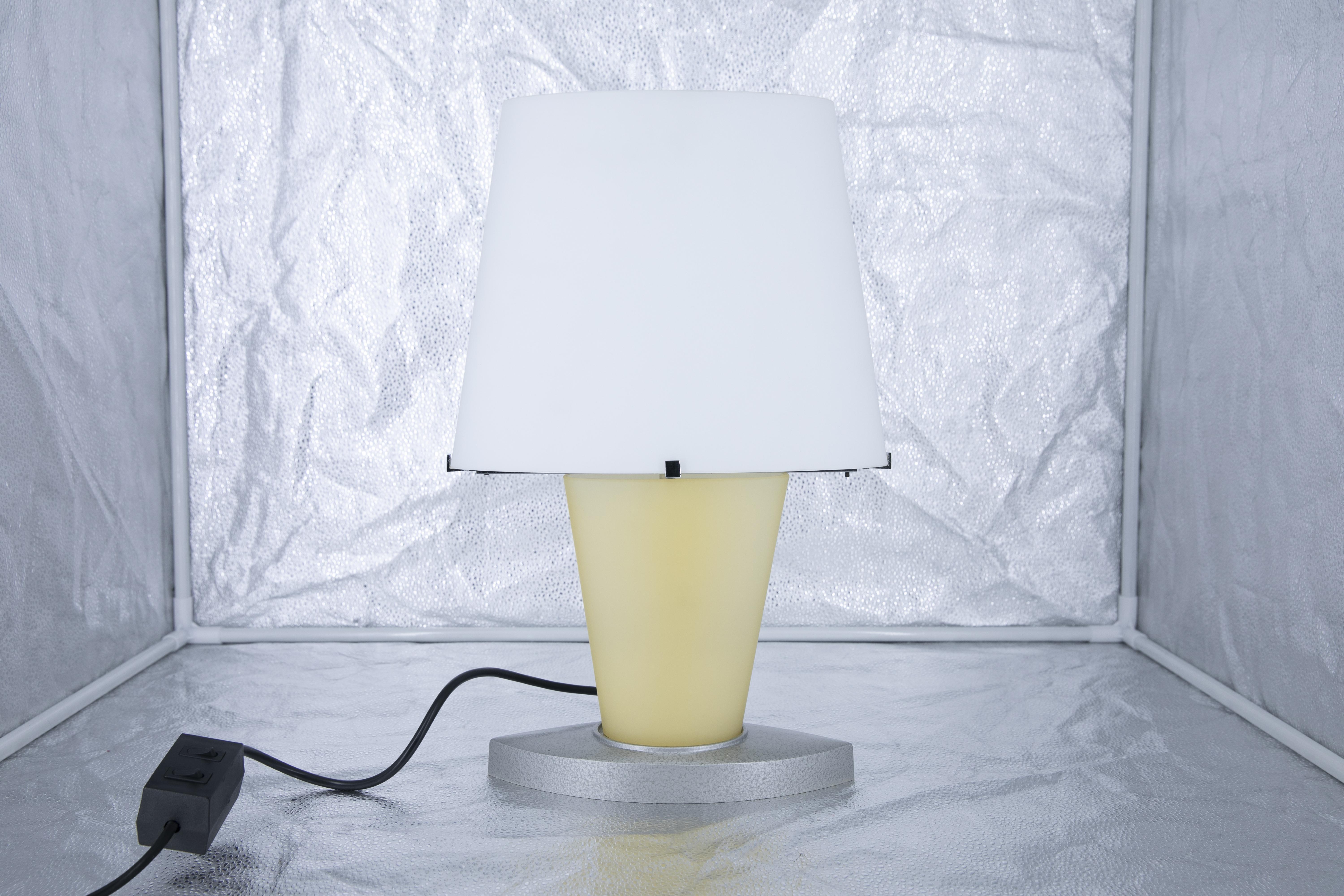 Mid-Century Modern Pair of Fontana Arte Bedside Lamps, Made in Italy 1970s, Murano Glass