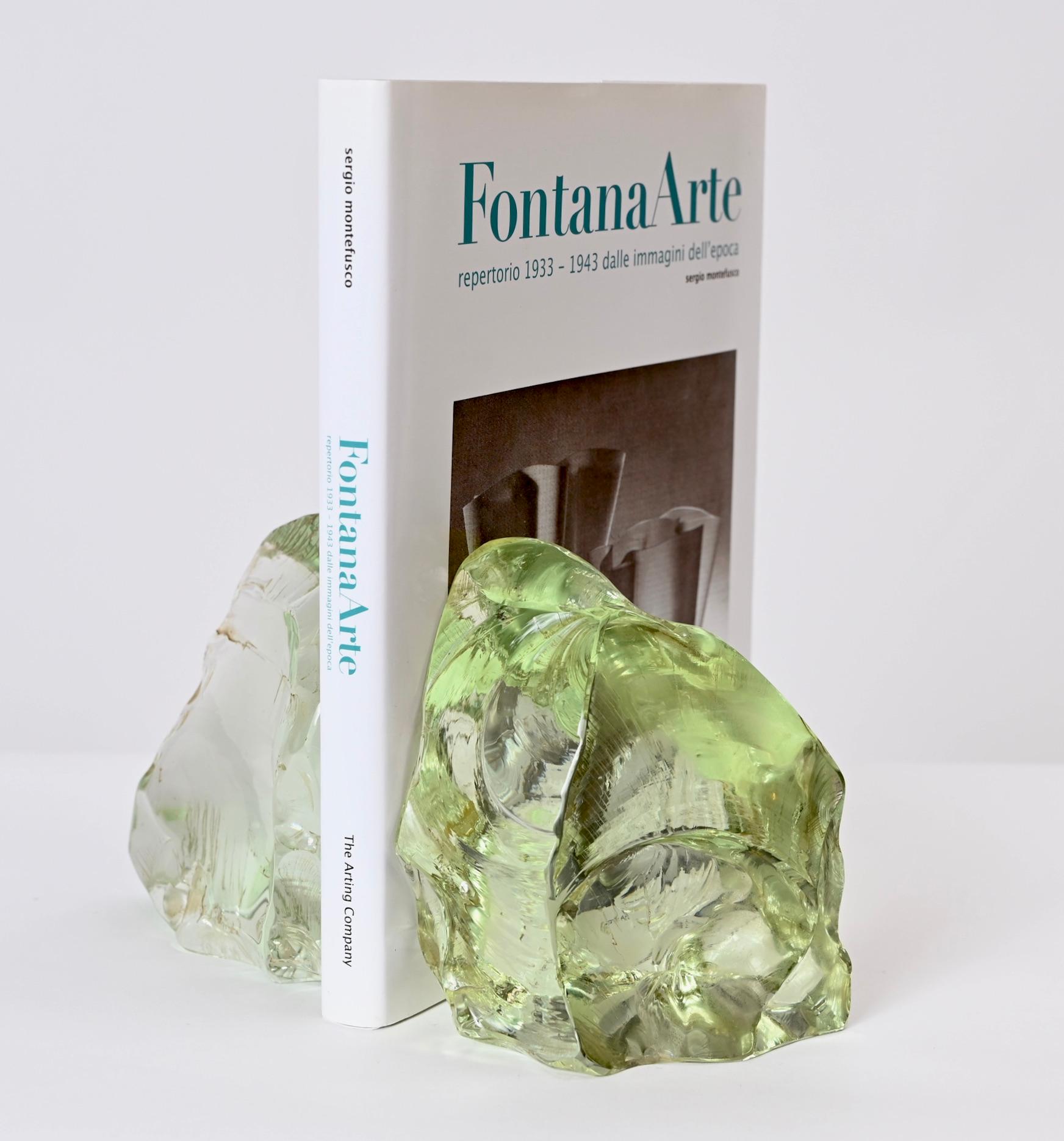 Mid-Century Modern Pair of Fontana Arte Chiseled Glass Bookends by Max Ingrand, Italy, circa 1950
