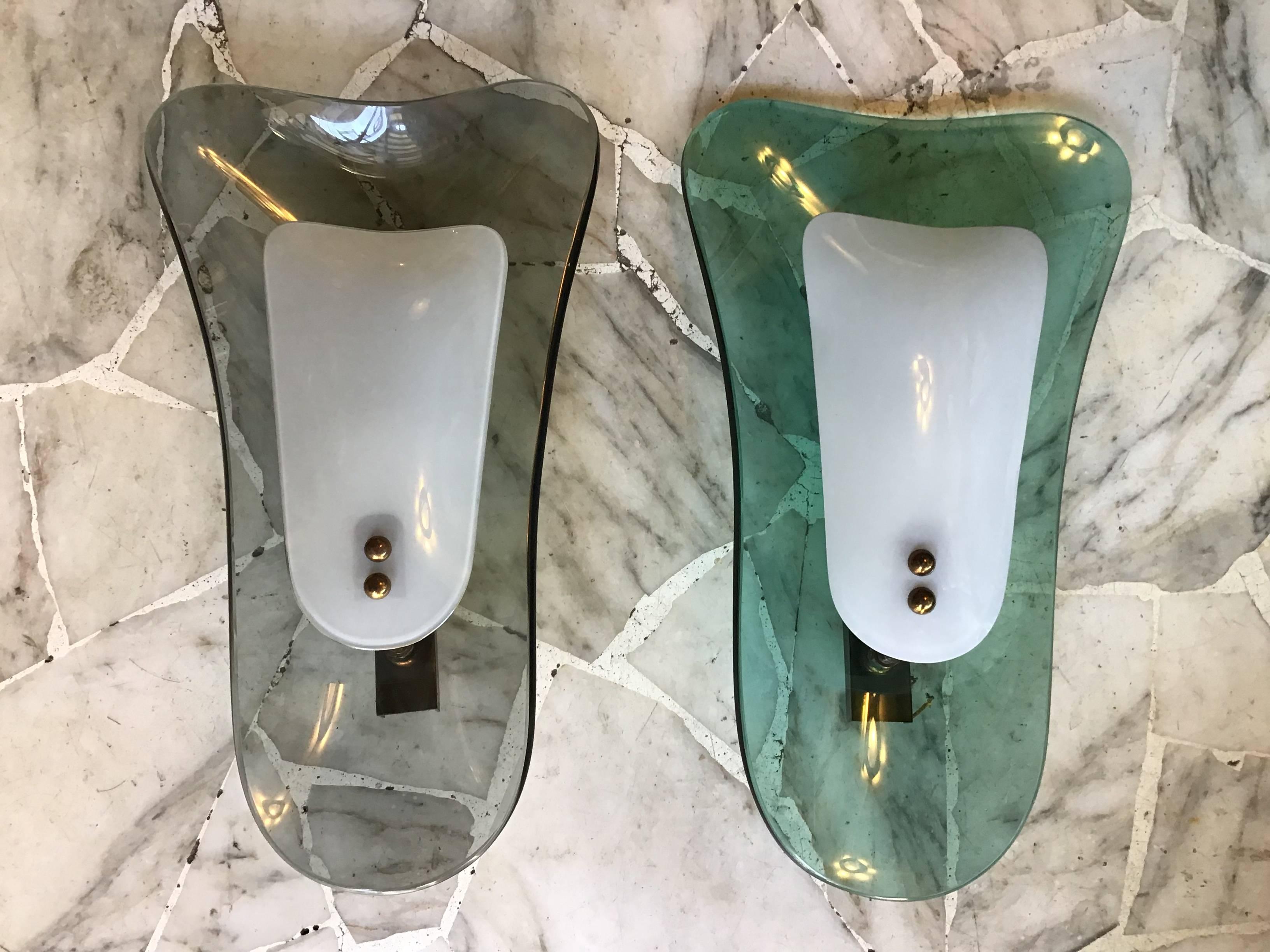 European Pair of Fontana Arte Emerald Green and Greynglass Italian Sconces, 1960 For Sale