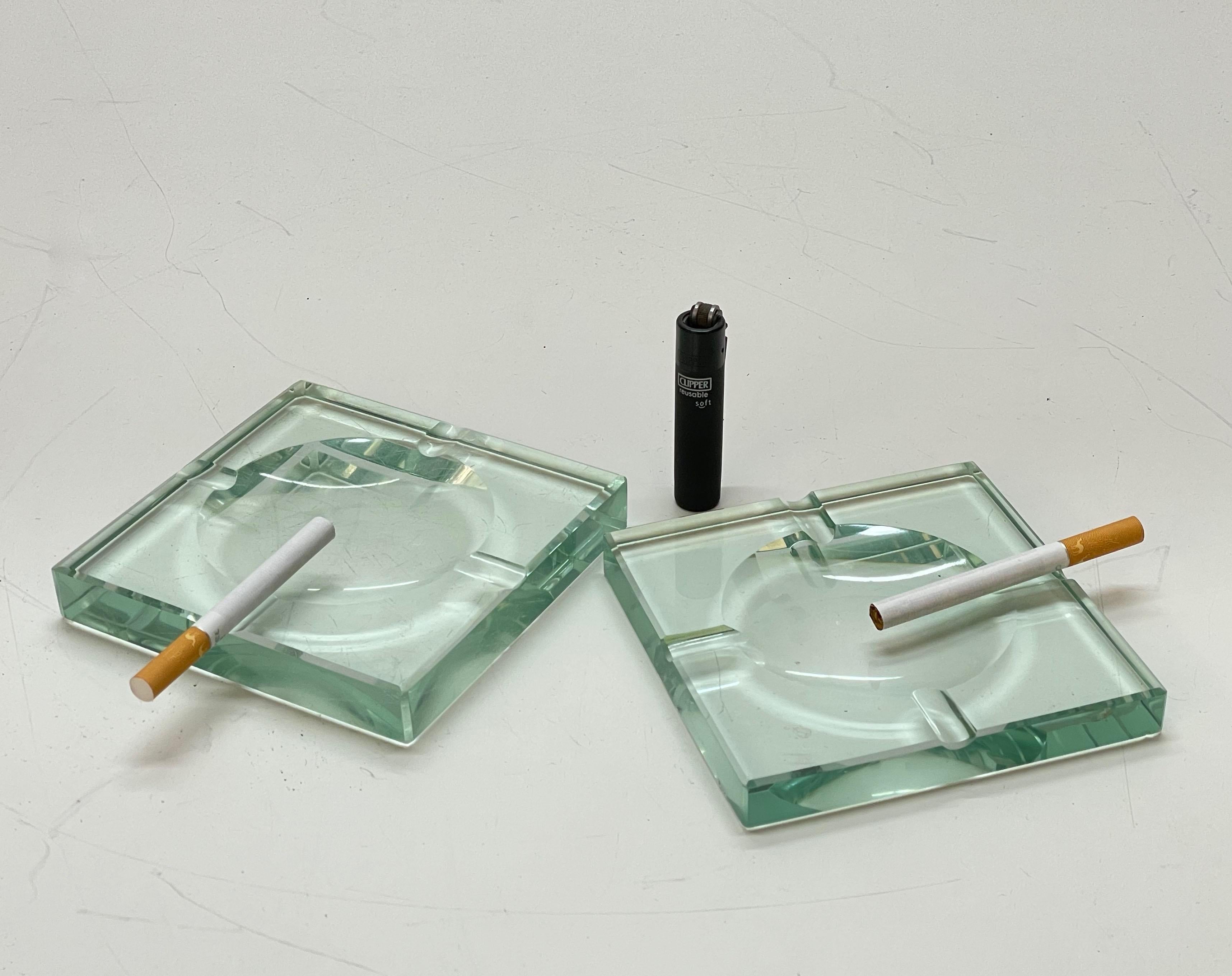 Pair of Fontana Arte Midcentury Green Crystal Glass Squared Italian Ashtrays For Sale 5