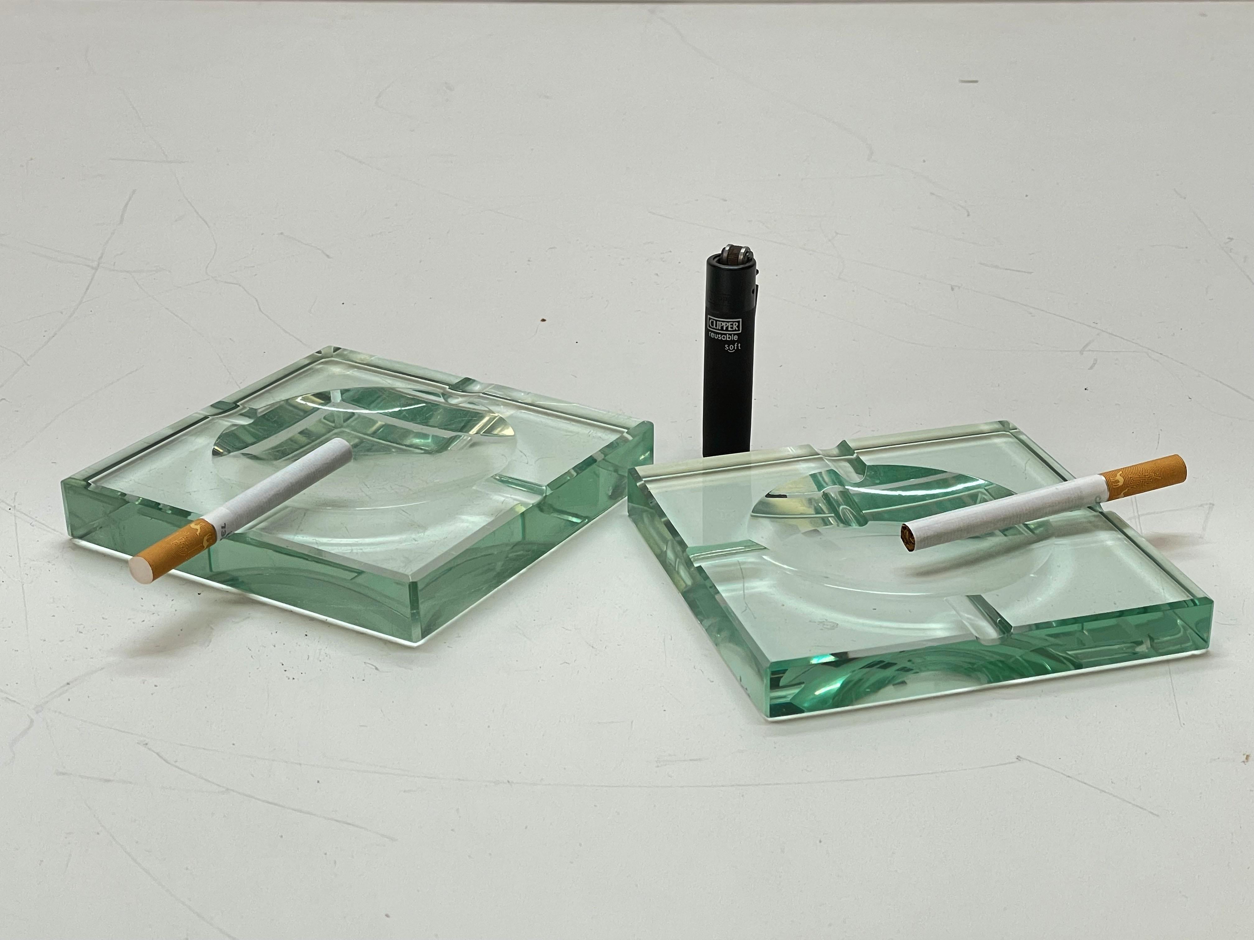 Pair of Fontana Arte Midcentury Green Crystal Glass Squared Italian Ashtrays For Sale 6