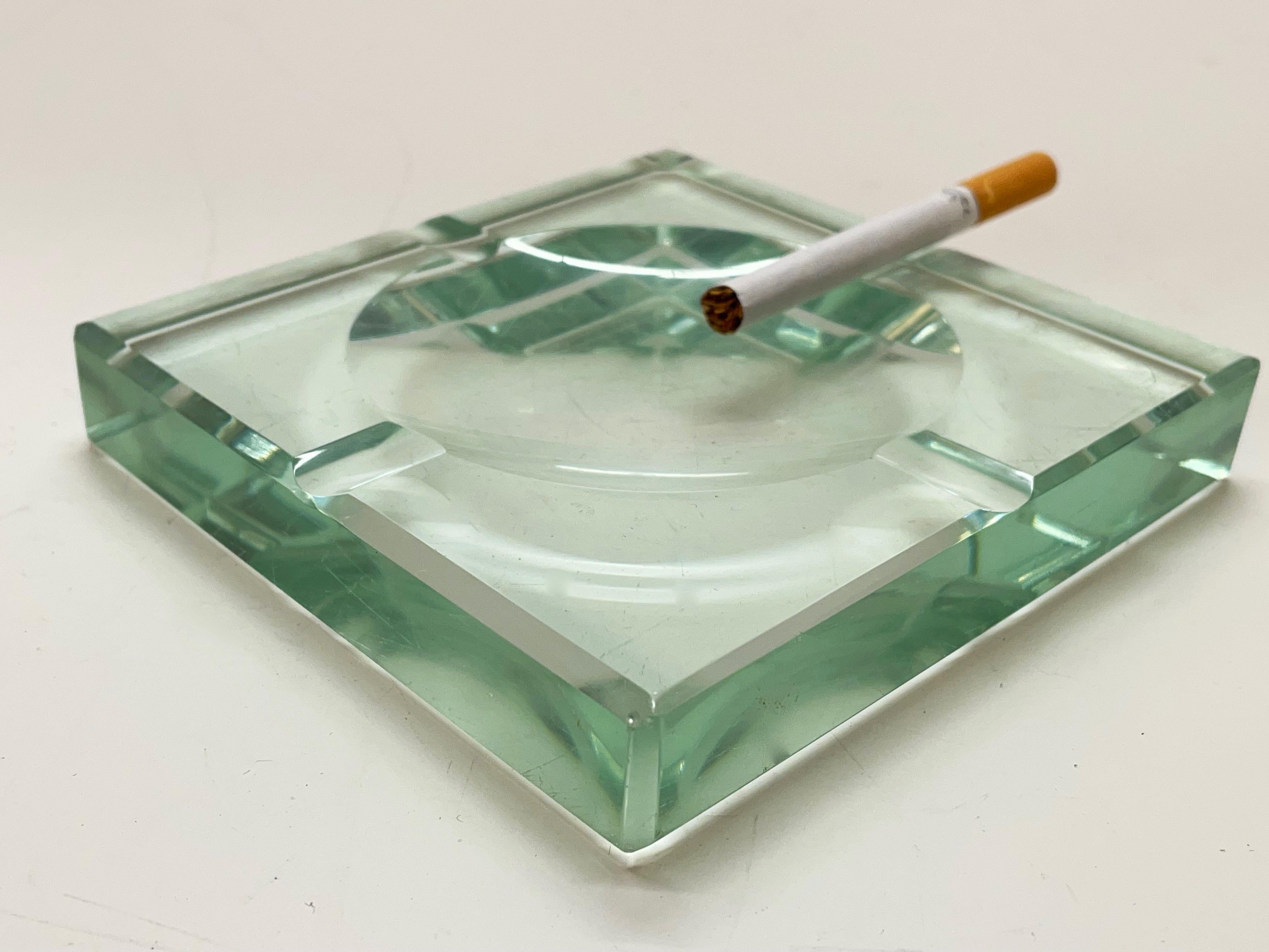 Pair of Fontana Arte Midcentury Green Crystal Glass Squared Italian Ashtrays For Sale 9