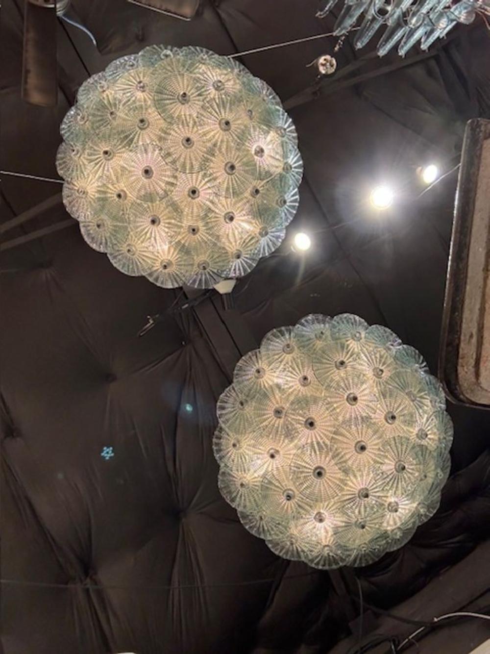 Ein Paar Fontana Grün Murano Glas Flush Mount Kronleuchter im Angebot 1