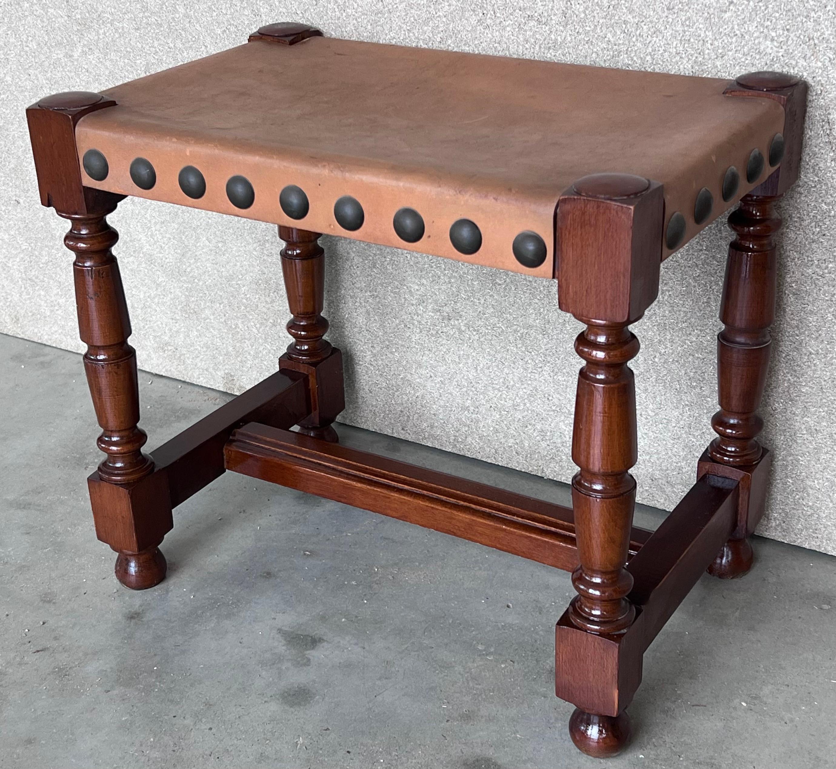 Pair of Foot Stools in Walnut and Leather Seat with Tacks In Good Condition For Sale In Miami, FL