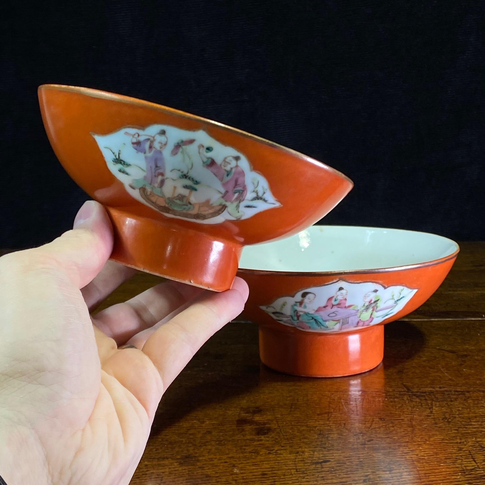 Late 19th Century Pair of Footed Bowls, Coral Red Ground with Figure Panels, Tongzhi-Guang For Sale