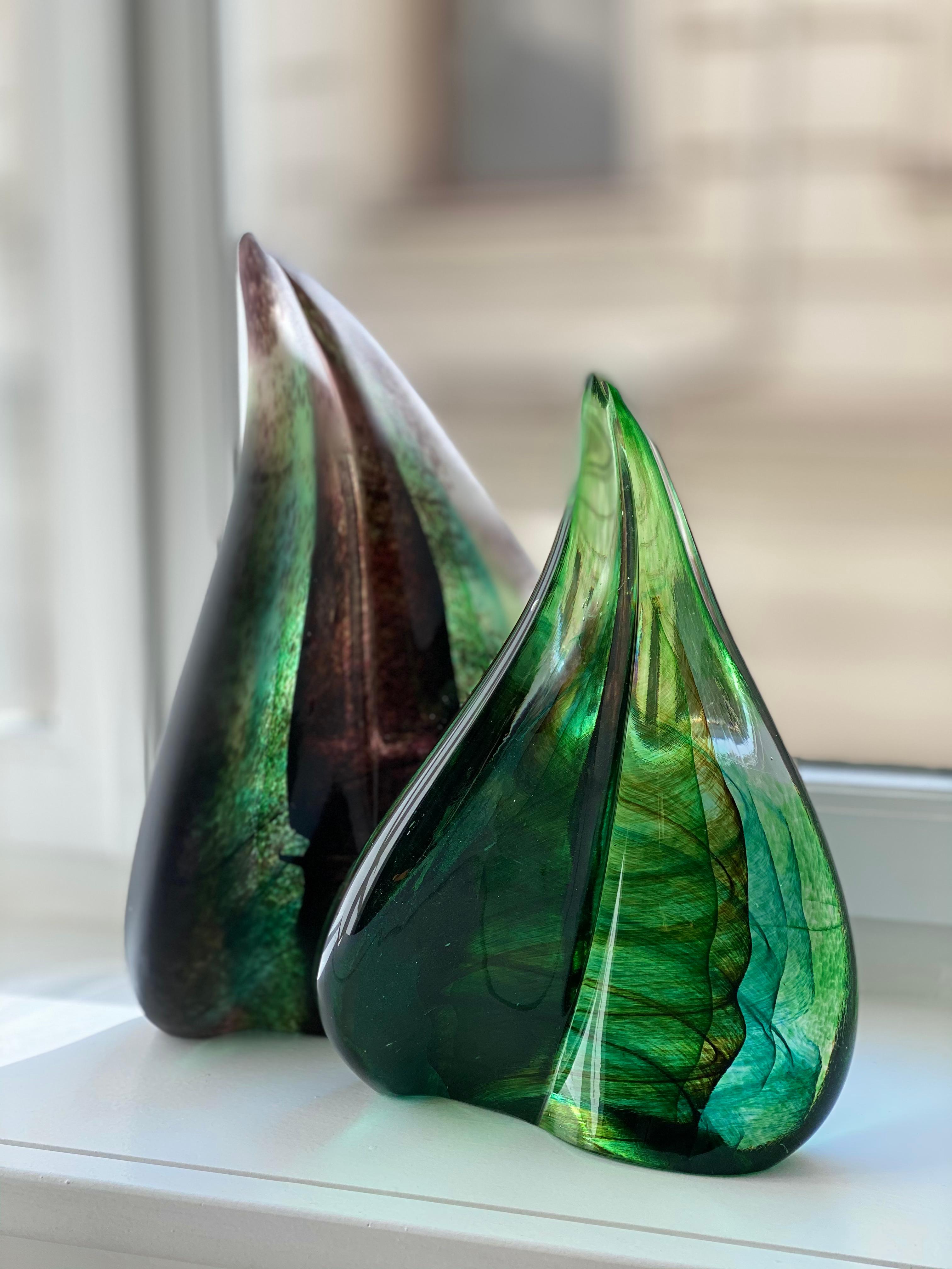 Pair of Foresta Green Leaf Sculpture in Murano Art Glass Style For Sale 1
