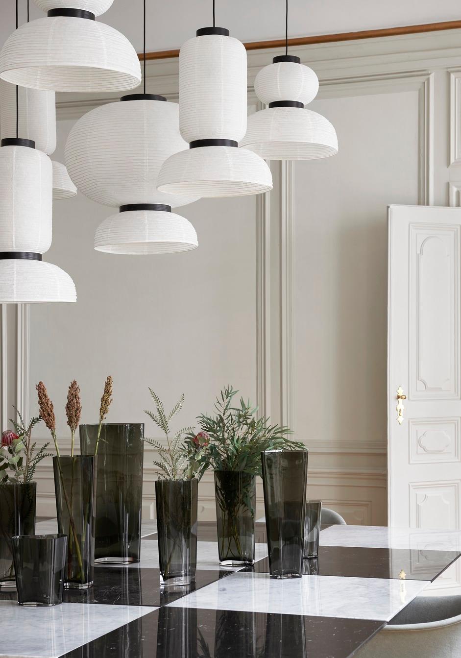 Coppia di ciondoli Formakami JH4, bianco avorio, di Jaime Hayon per &Tradition In condizioni Nuovo in vendita a Dubai, AE
