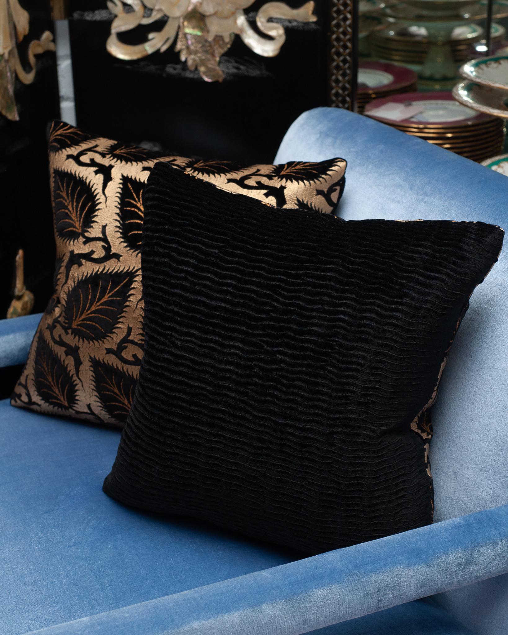 Italian Pair of Fortuny Black and Gold Silk Velvet Pillows For Sale