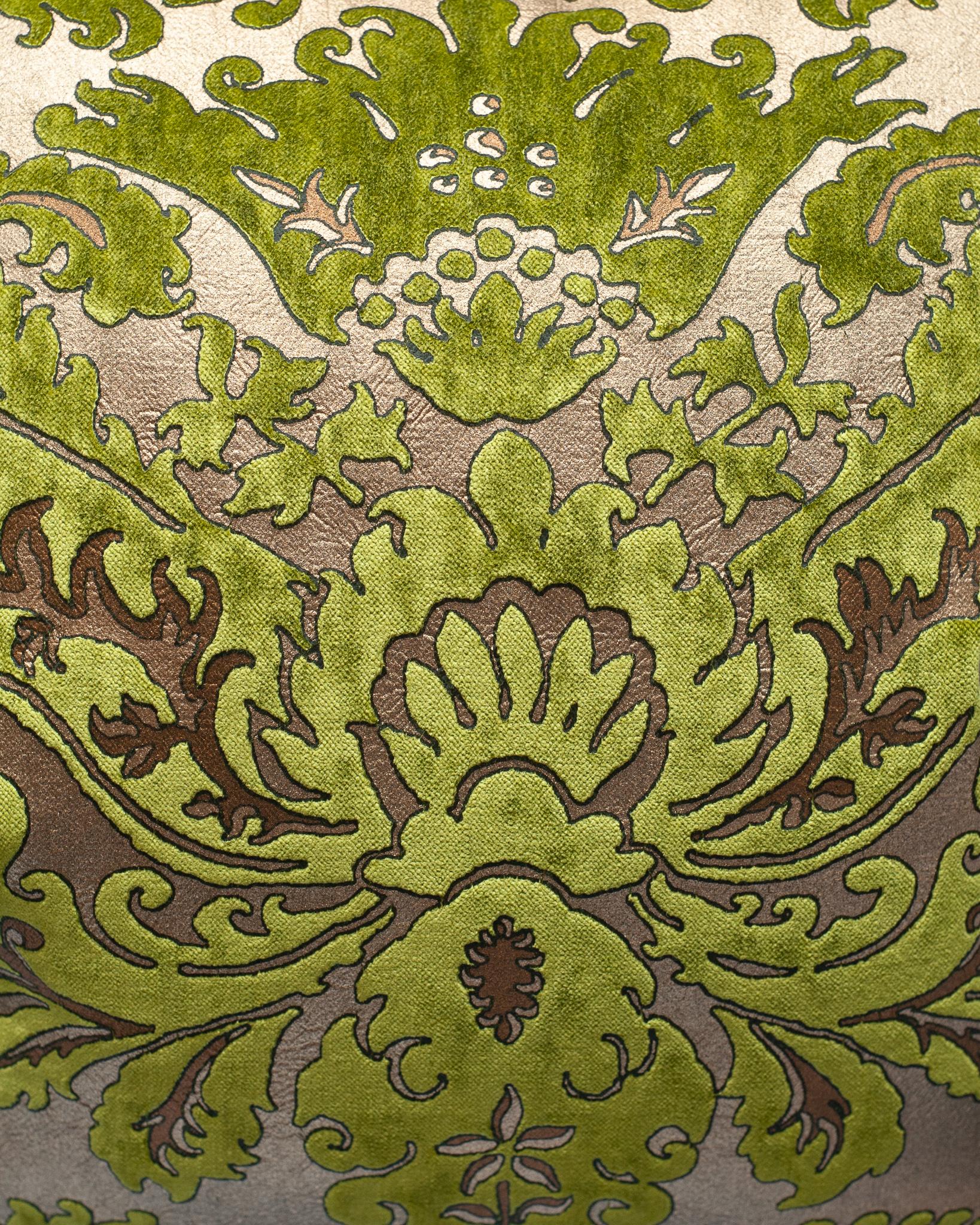 Pair of Fortuny Chartreuse Green and Gold Silk Velvet Pillows In New Condition In Toronto, ON