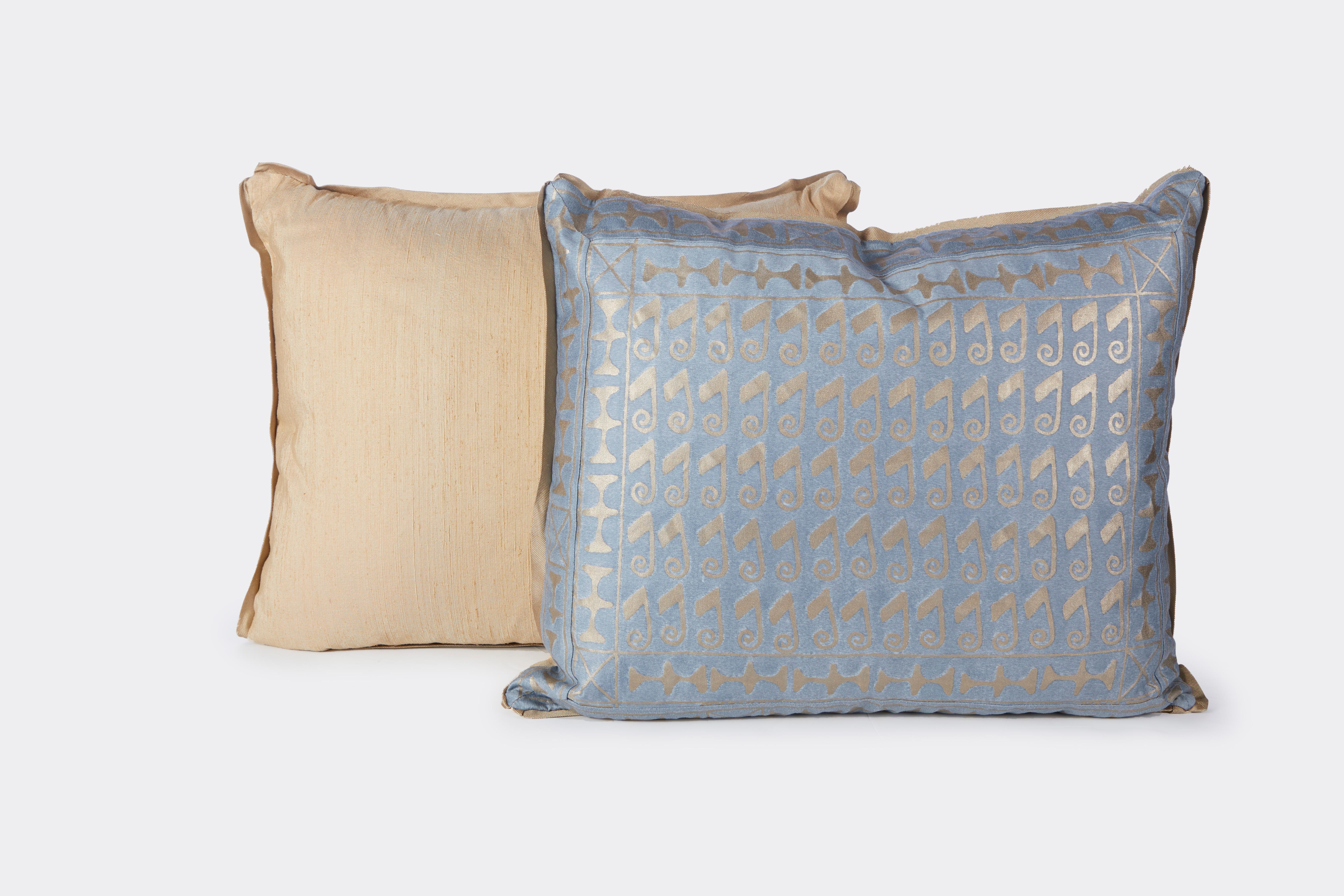 American Pair of Fortuny Cushions in Blue and Silvery Gold Ashanti Pattern Final Sale