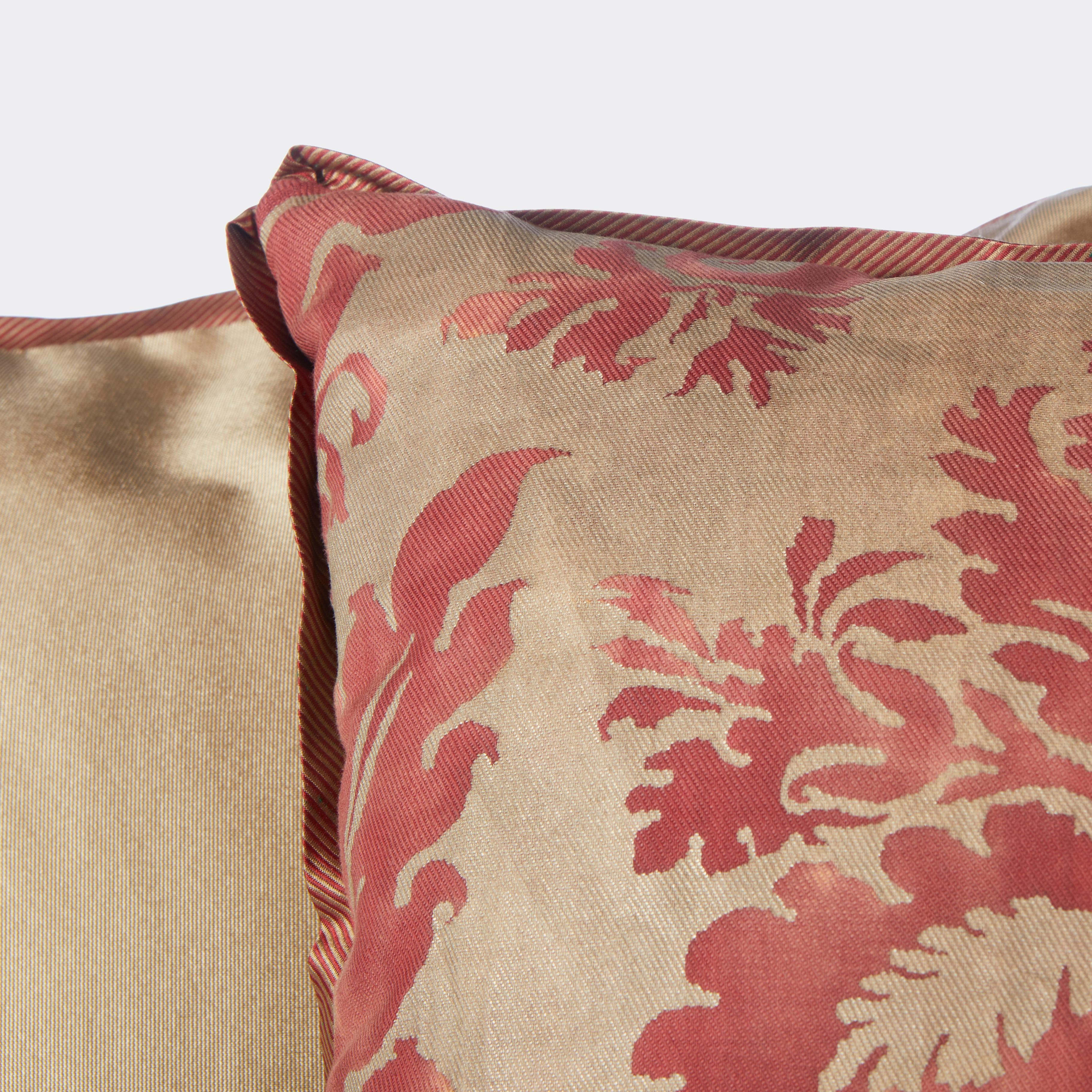 American Pair of Fortuny Cushions in Rust and Gold Texture Glicine Fabric For Sale