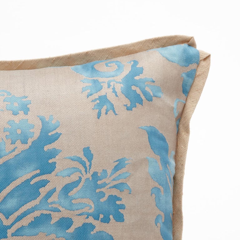 Pair of Fortuny Fabric Cushions in the Glicine Pattern In New Condition For Sale In New York, NY