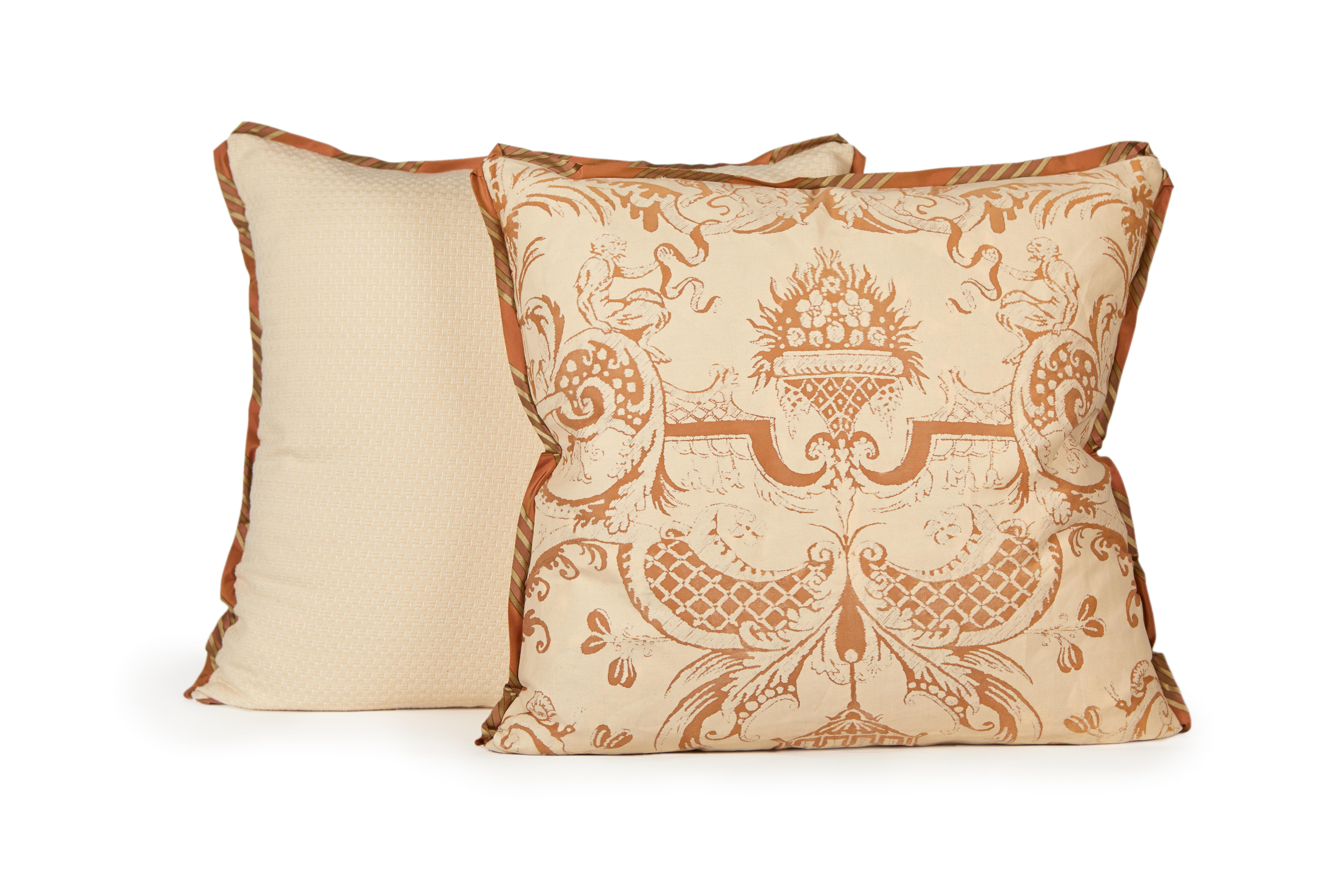Baroque Pair of Fortuny Fabric Cushions in the Mazzarino Print in Tan and Rust For Sale