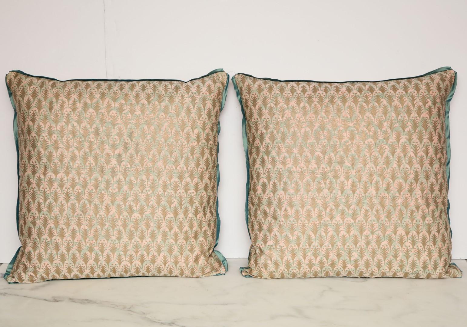 Pair of Fortuny Fabric Cushions in the Puimette Pattern, New and in Stock In Excellent Condition In New York, NY