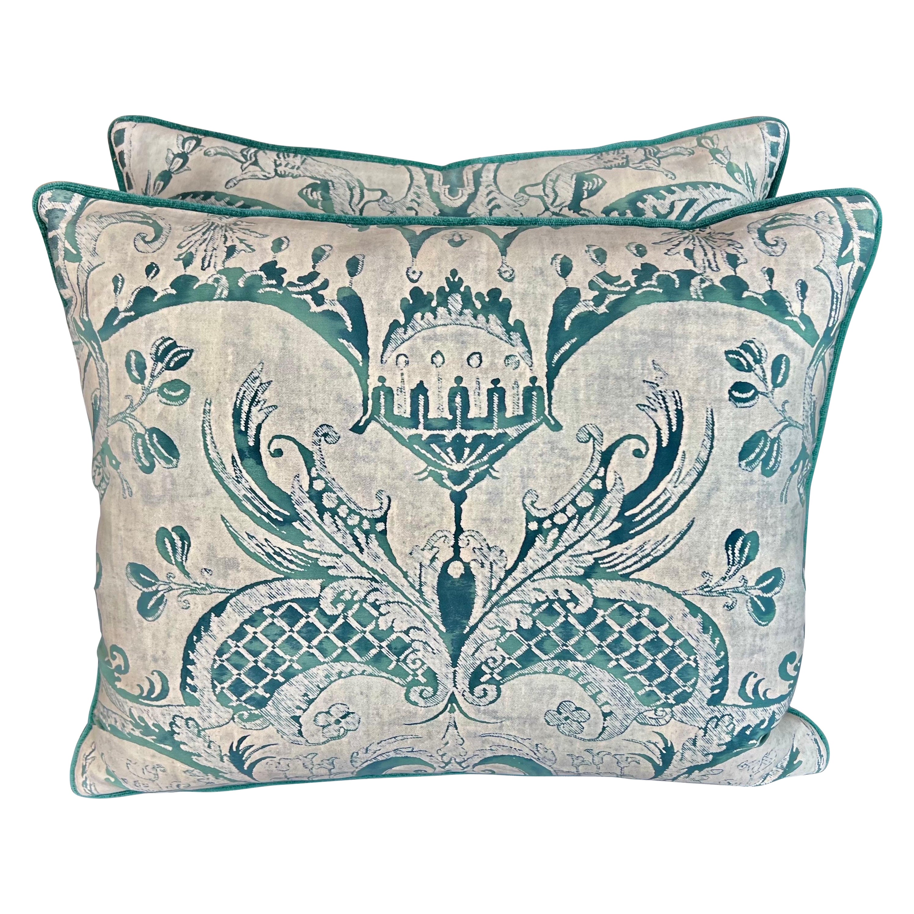 Pair of Fortuny Manzianno Patterned Pillows in Peacock & Beige