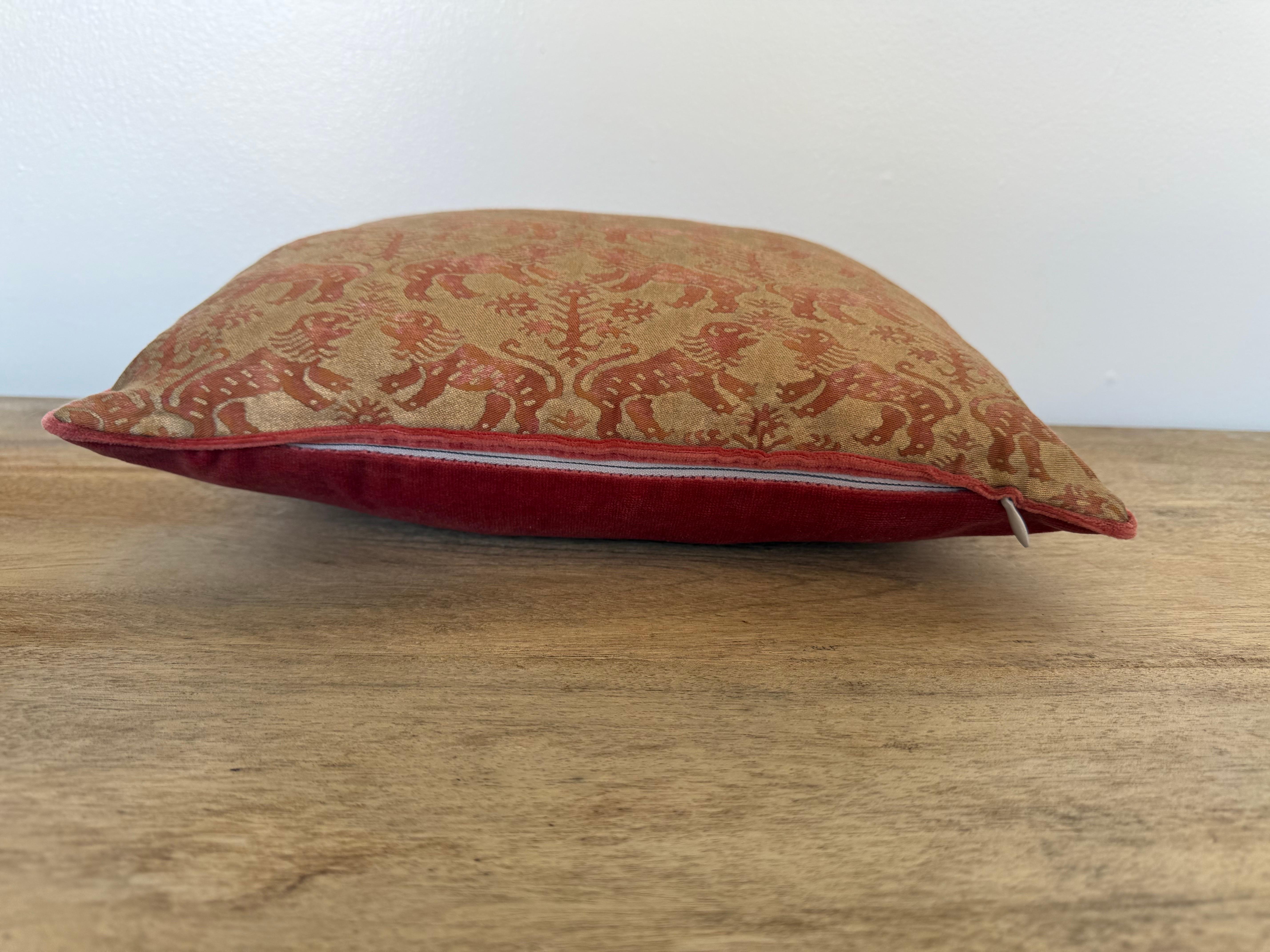 Cotton Pair of Fortuny “Richelieu” Pattern Pillows For Sale
