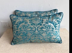 Coppia di cuscini in tessuto Fortuny