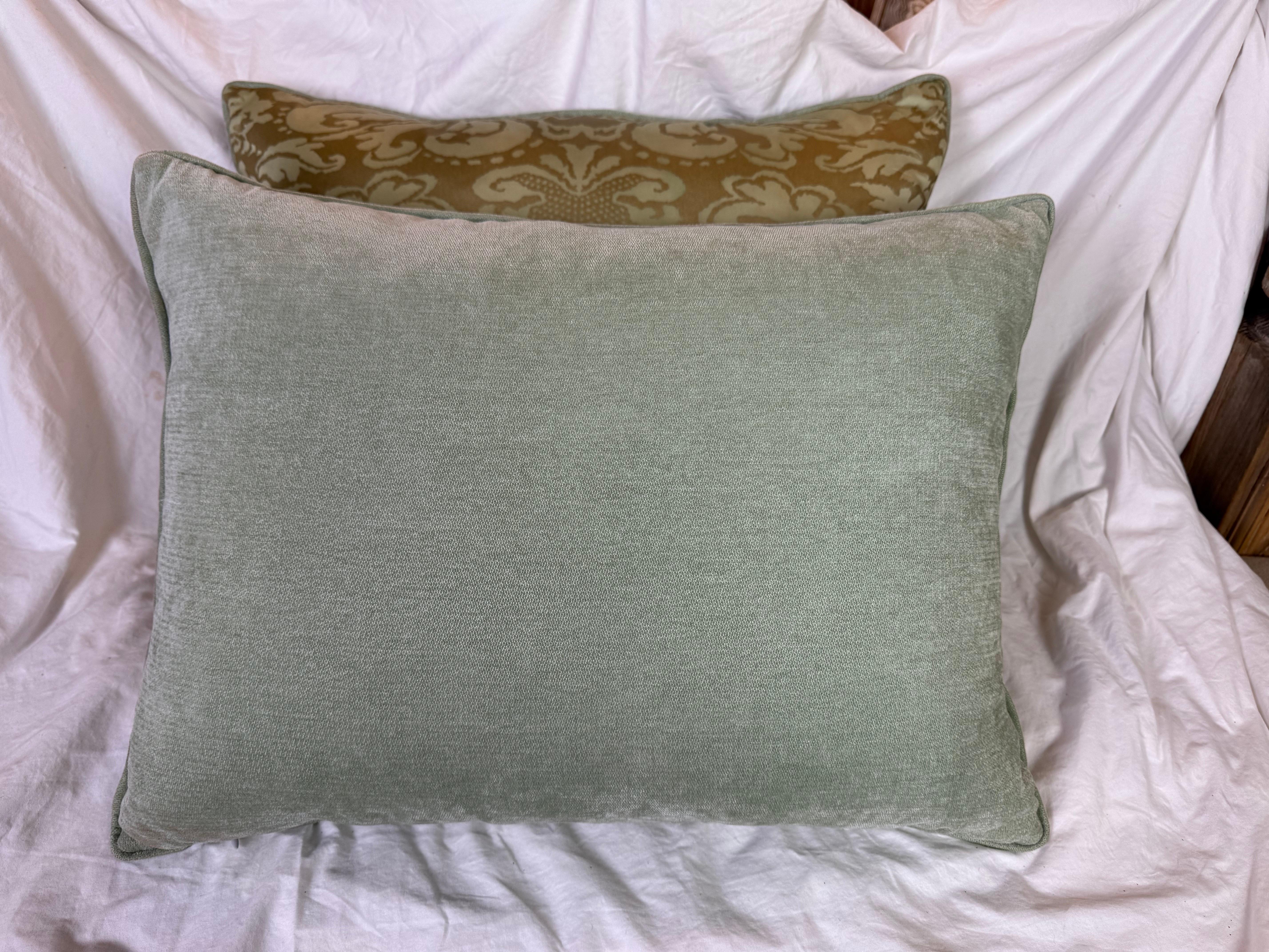 Pair of Fortuny Textile Pillows In New Condition For Sale In Los Angeles, CA