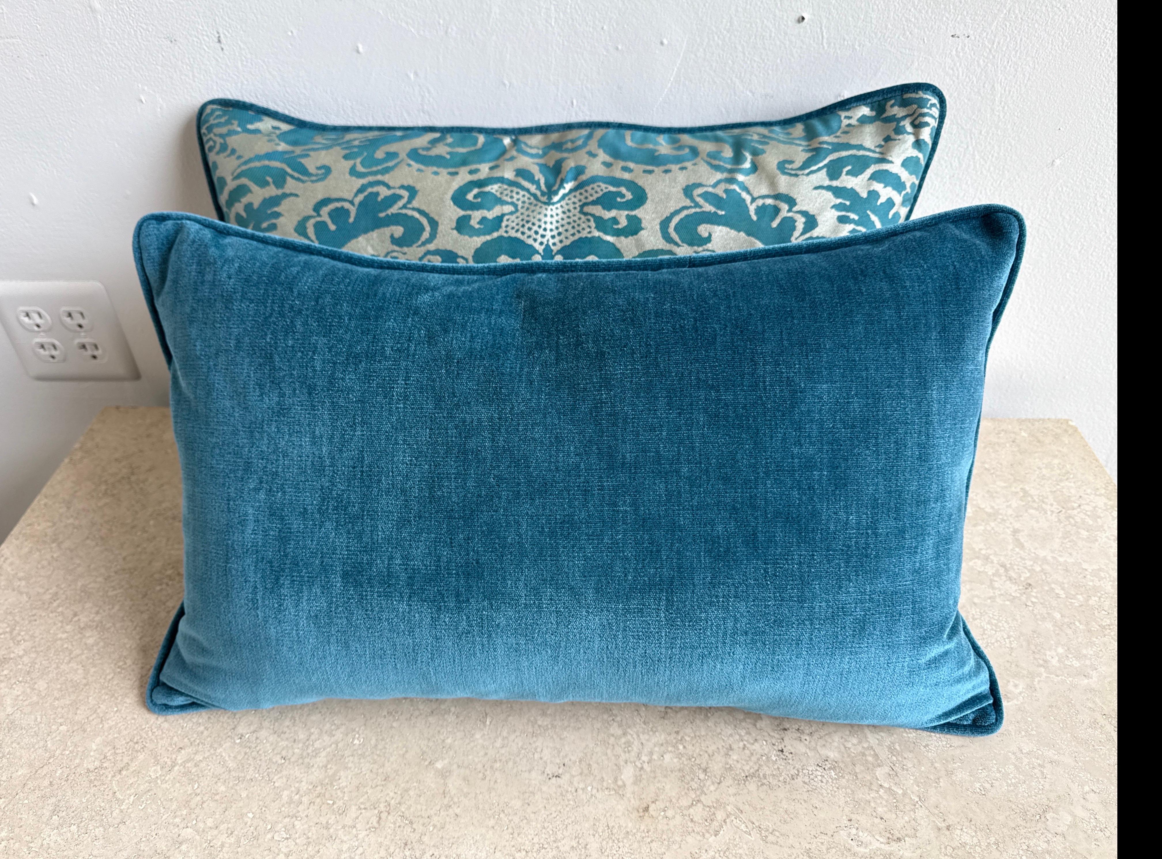 Pareja de almohadas textiles Fortuny en venta 1