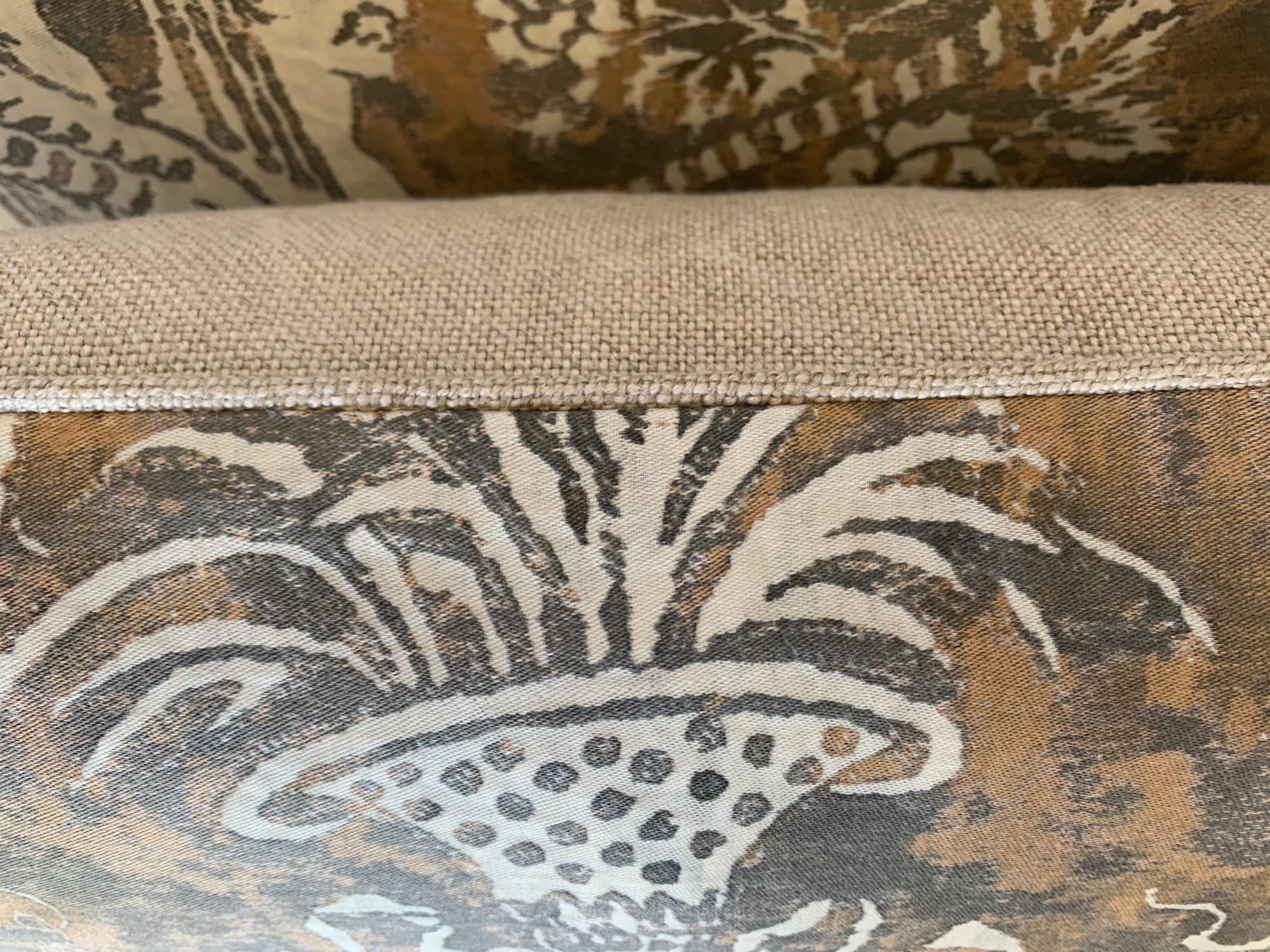 Pair of Fortuny Textile Pillows w/ Sphinxes In New Condition In Los Angeles, CA