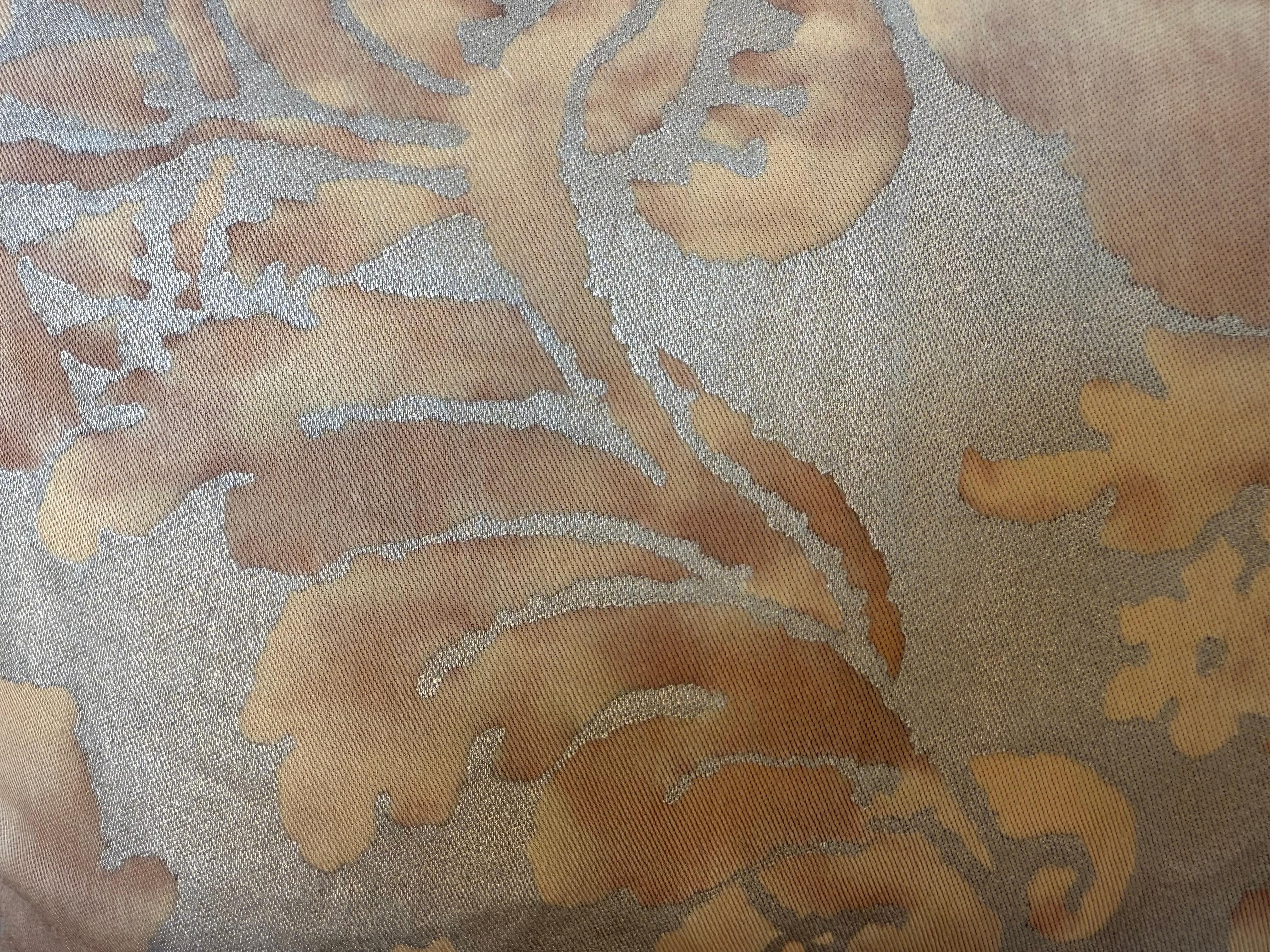 Pair of Fortuny Textile Pillows with Silk Backs In New Condition For Sale In Los Angeles, CA