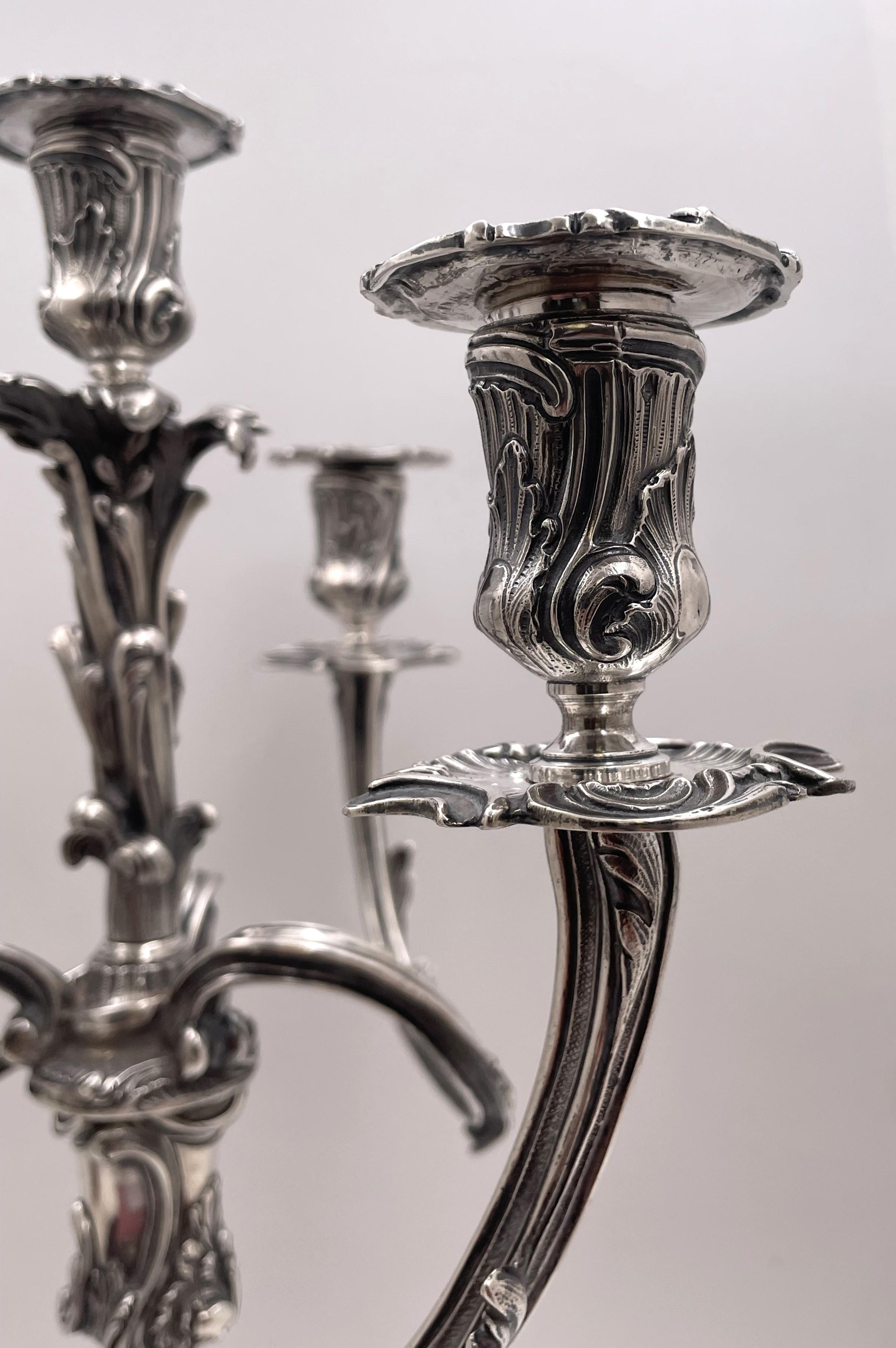 Paar französische Fouquet-Gueudet-Kandelaber aus Sterlingsilber mit 4 Lichtern, um 1865 (19. Jahrhundert) im Angebot