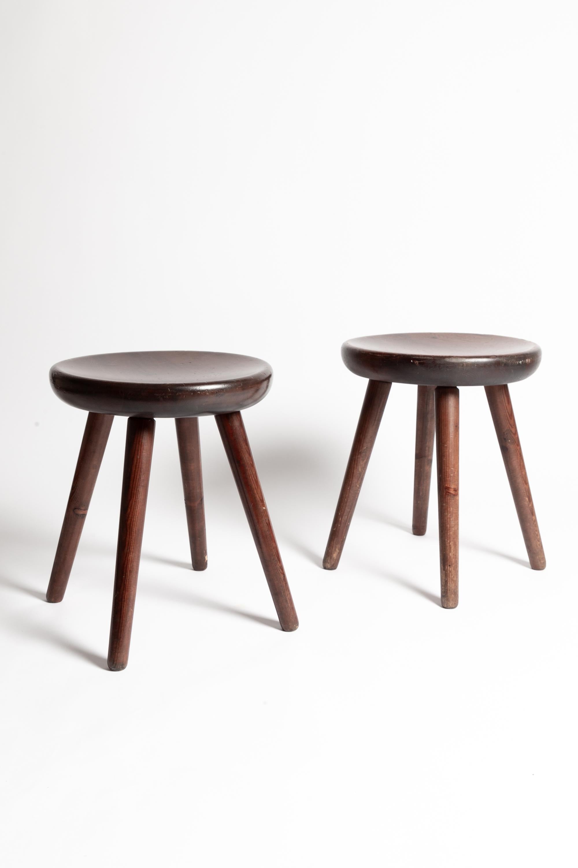 Pair of Four Legged pine stools attributed to Charlotte Perriand for Les Arcs

A rare pair of four-legged stools attributed Charlotte Perriand for Les Arcs.

In original condition with some marks, chips and scuffs commensurate with age and use.