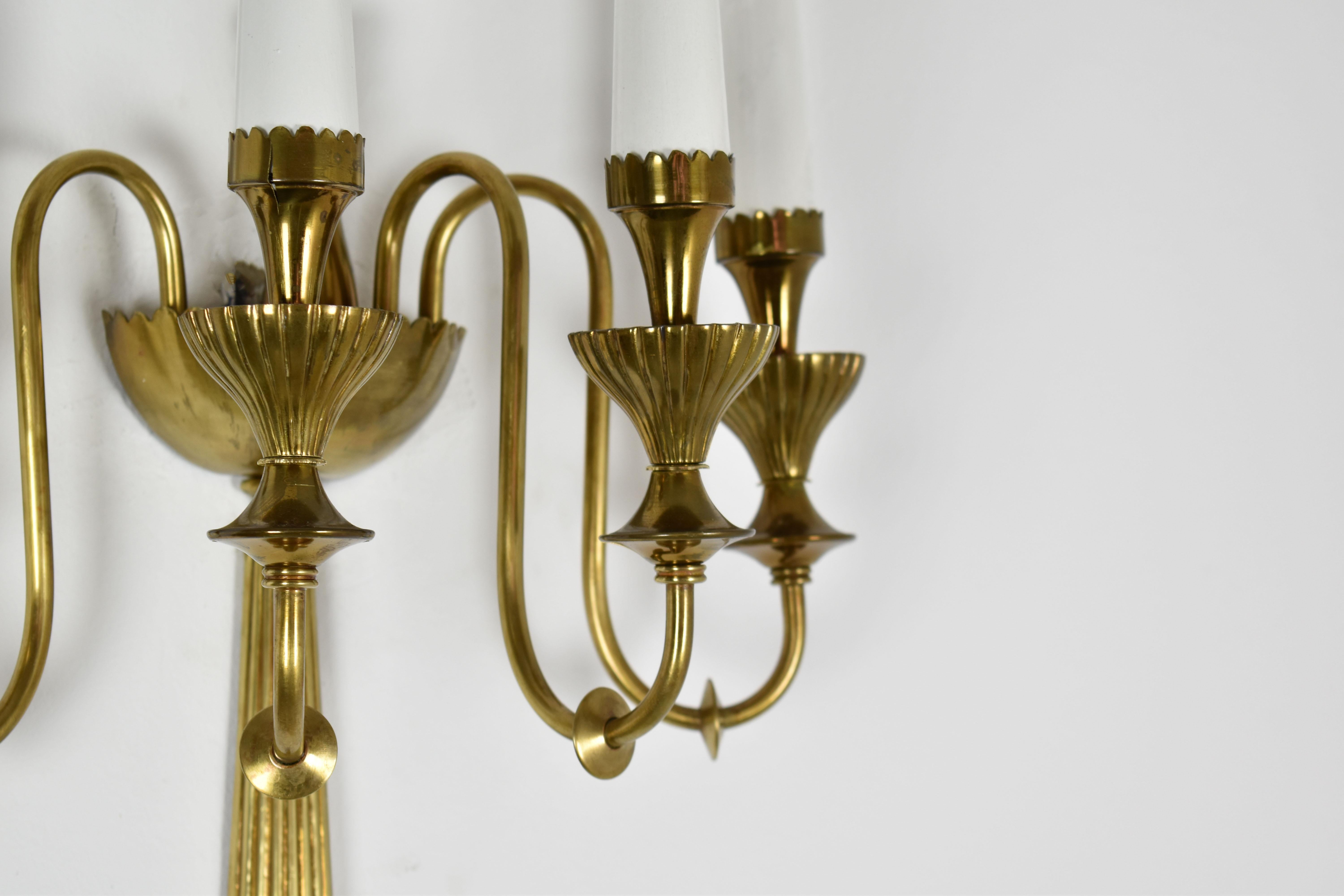 Mid-20th Century Pair of Four-Light Italian Brass Candelabra Sconces, 1940s For Sale