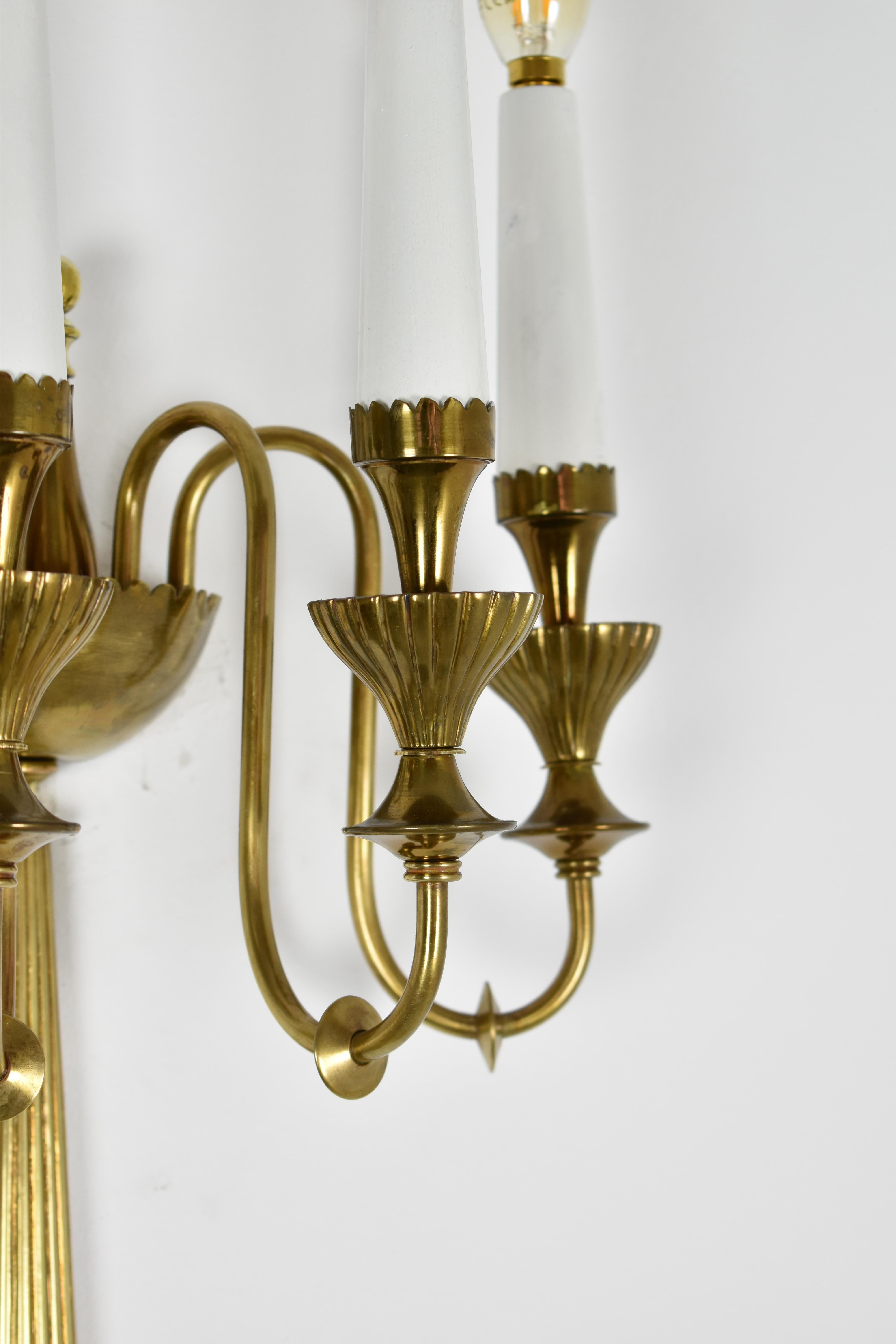 Pair of Four-Light Italian Brass Candelabra Sconces, 1940s For Sale 2