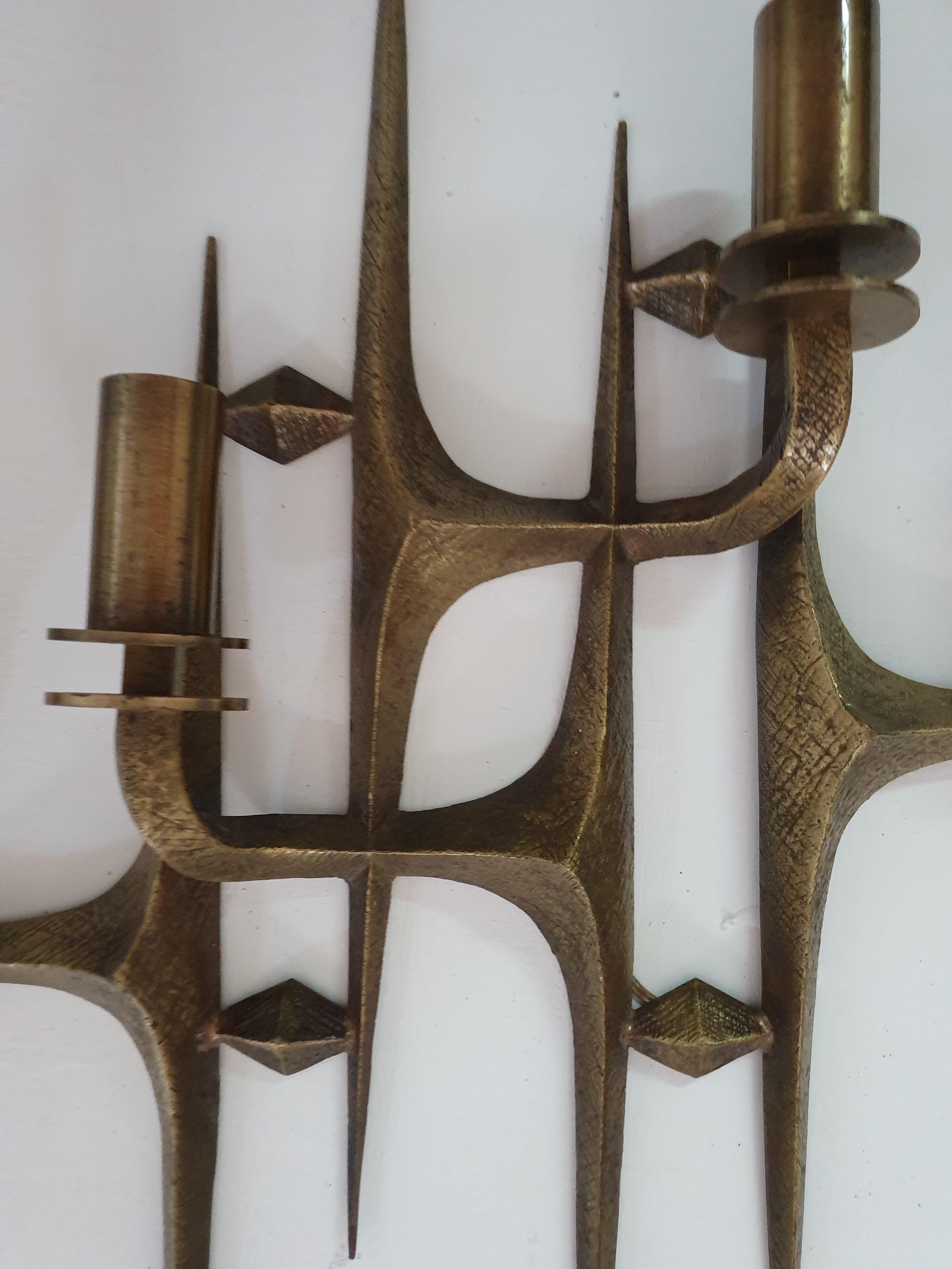 Pair of Four Light Mid-Century Modern Brutalist Sconces, Italy, circa 1960s For Sale 3