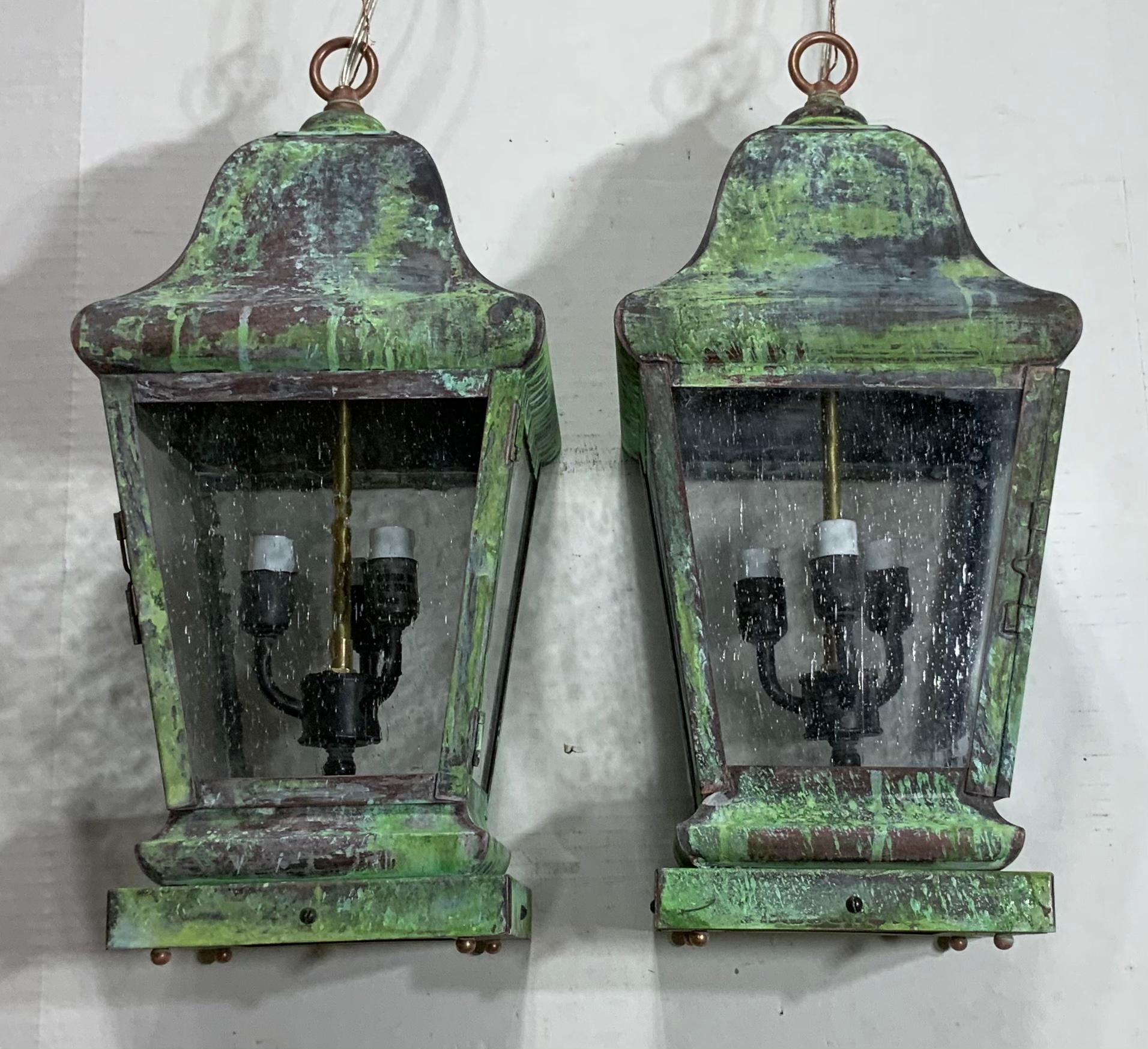 20th Century Pair of Four Sides Quality Solid  Brass Hanging Lanterns For Sale