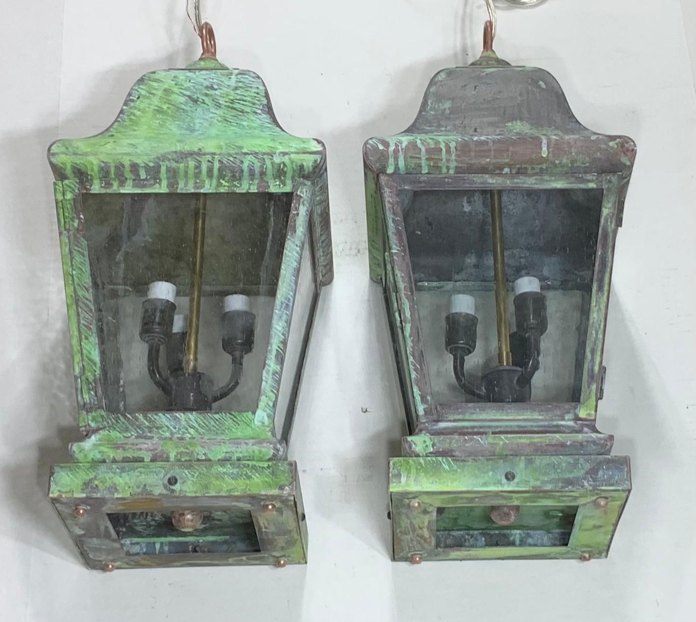 Pair of Four Sides Quality Solid  Brass Hanging Lanterns For Sale 1