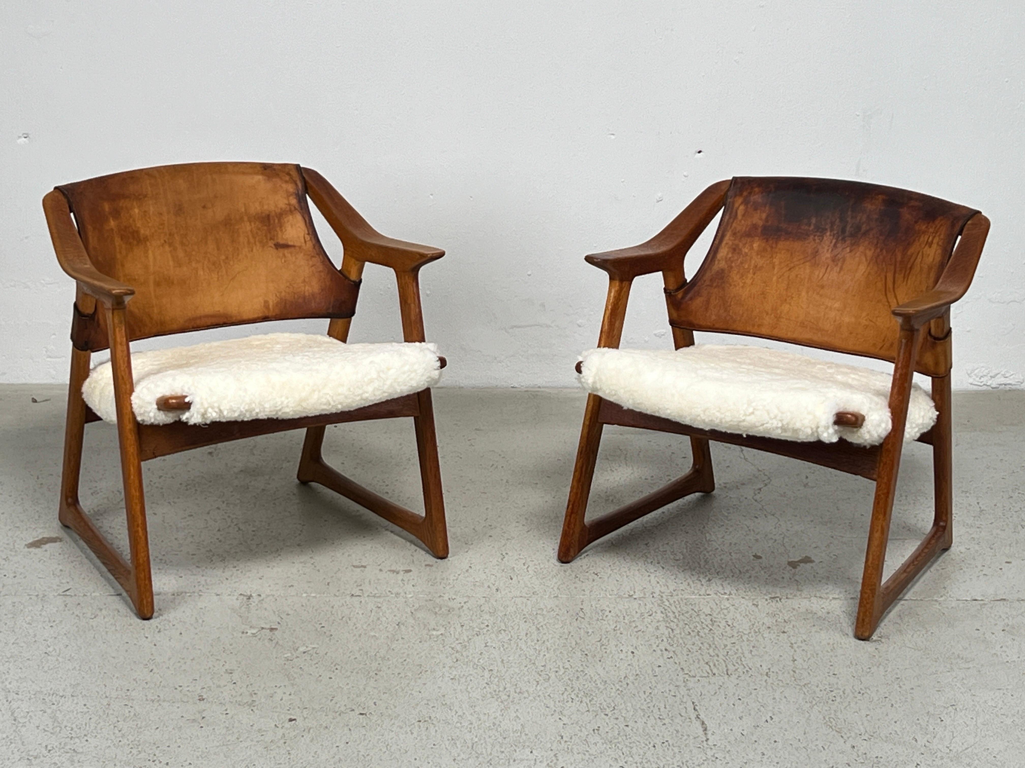 Pair of Fox Chairs by Rolf Hesland  For Sale 7