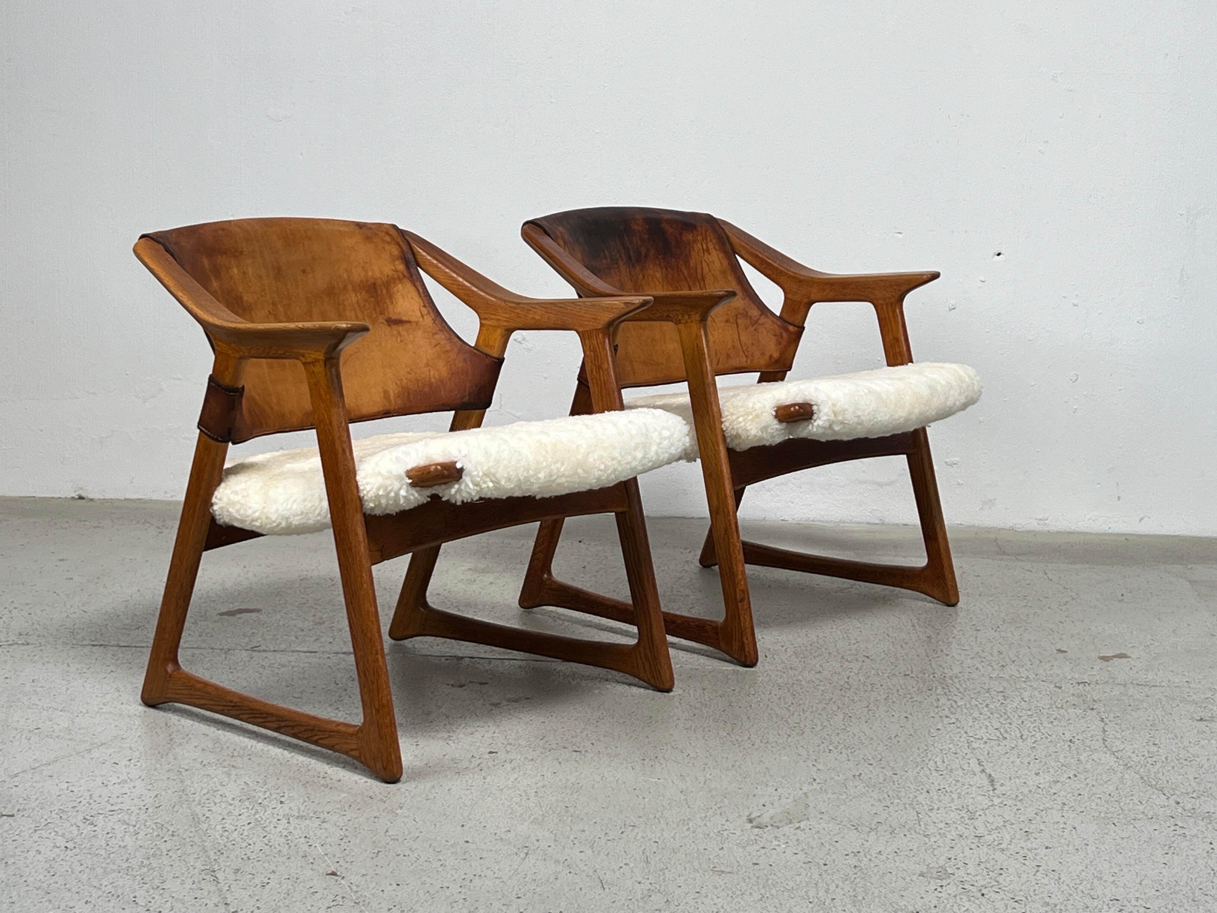 Pair of Fox Chairs by Rolf Hesland  For Sale 8