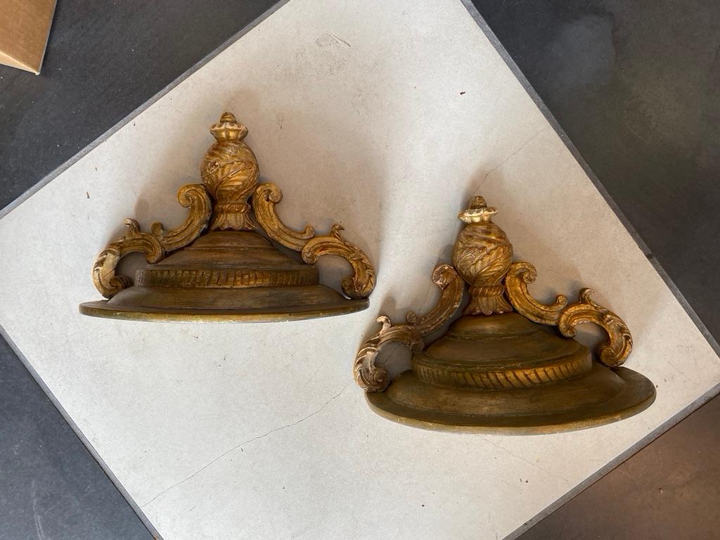 20th Century Pair of France Gold Gilt Wall Sconces For Sale