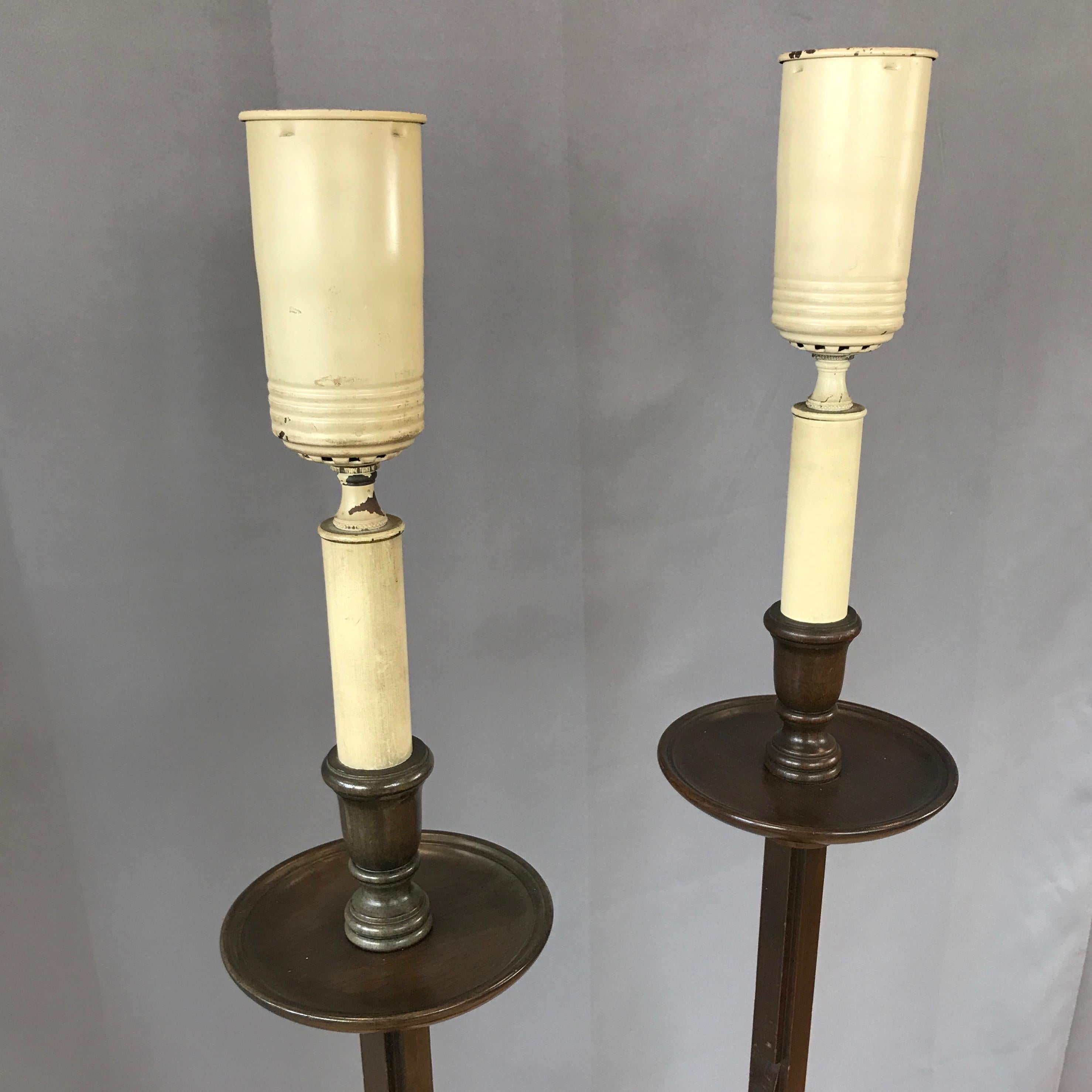 Pair of Frances Elkins Ratcheted Adjustable Height Mahogany Floor Lamps, 1940s In Good Condition In San Francisco, CA