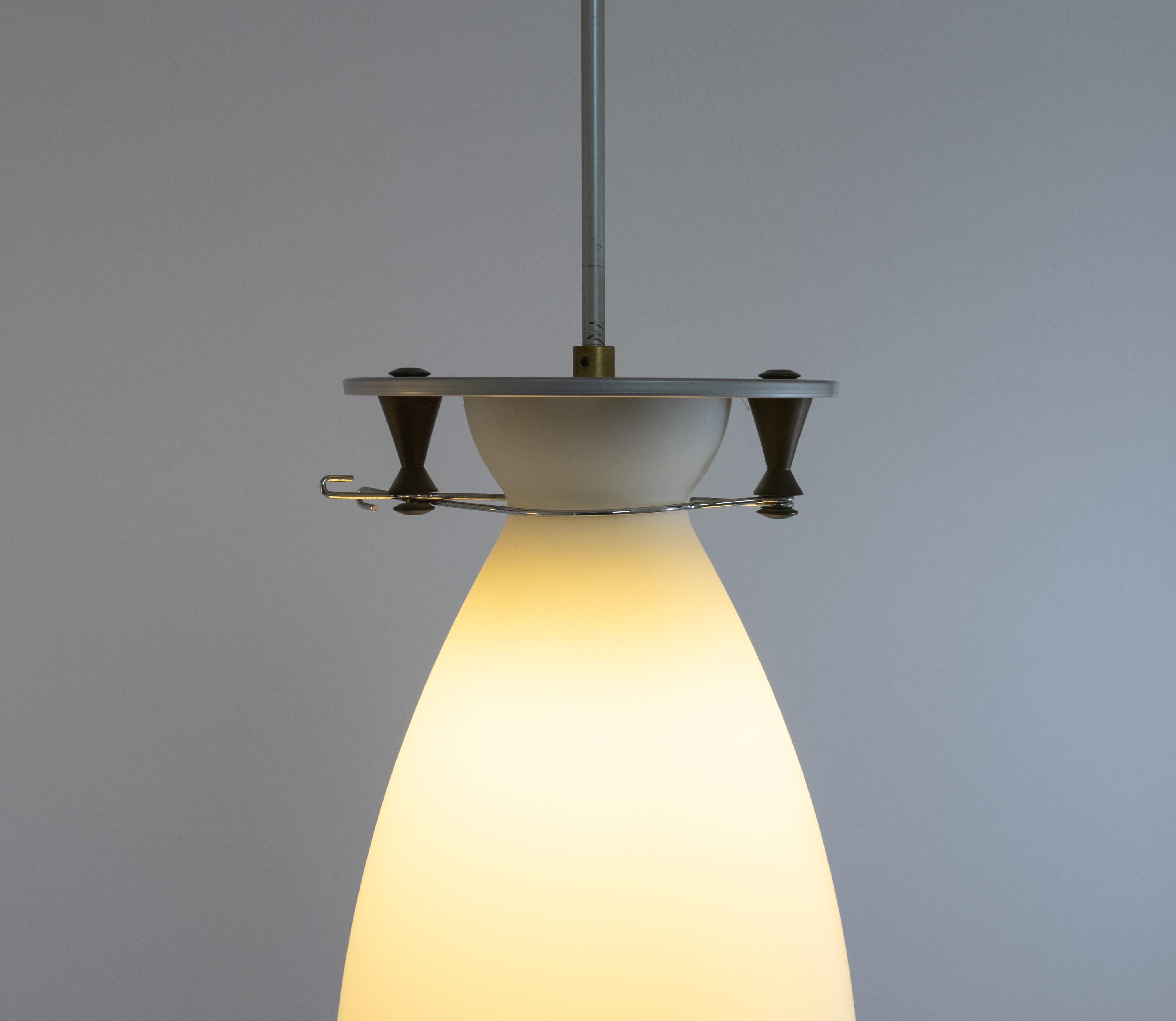 Alluminio Coppia di pendenti Franceschina di Umberto Riva per Fontana Arte, anni '80 in vendita