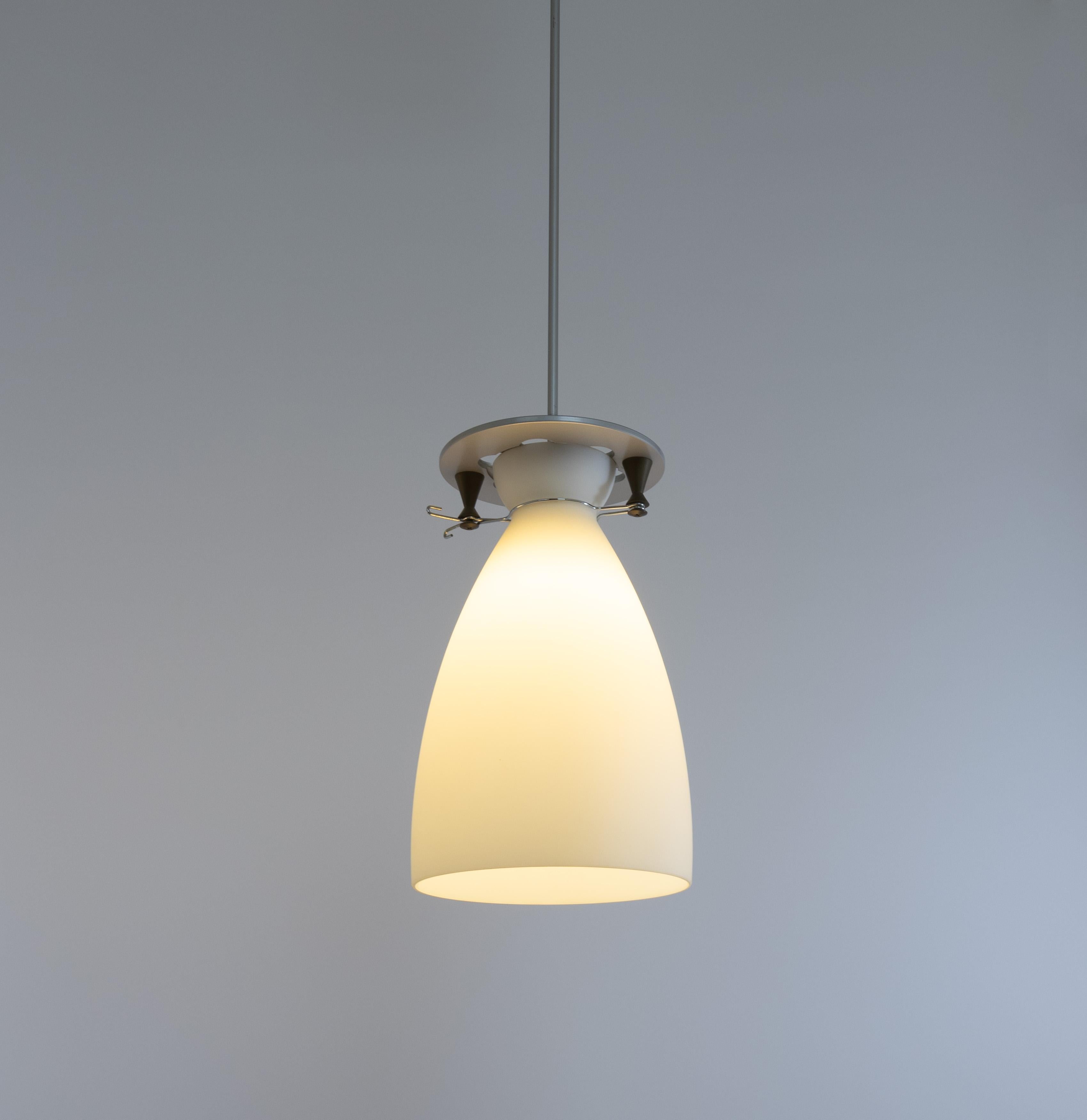 Coppia di pendenti Franceschina di Umberto Riva per Fontana Arte, anni '80 in vendita 2