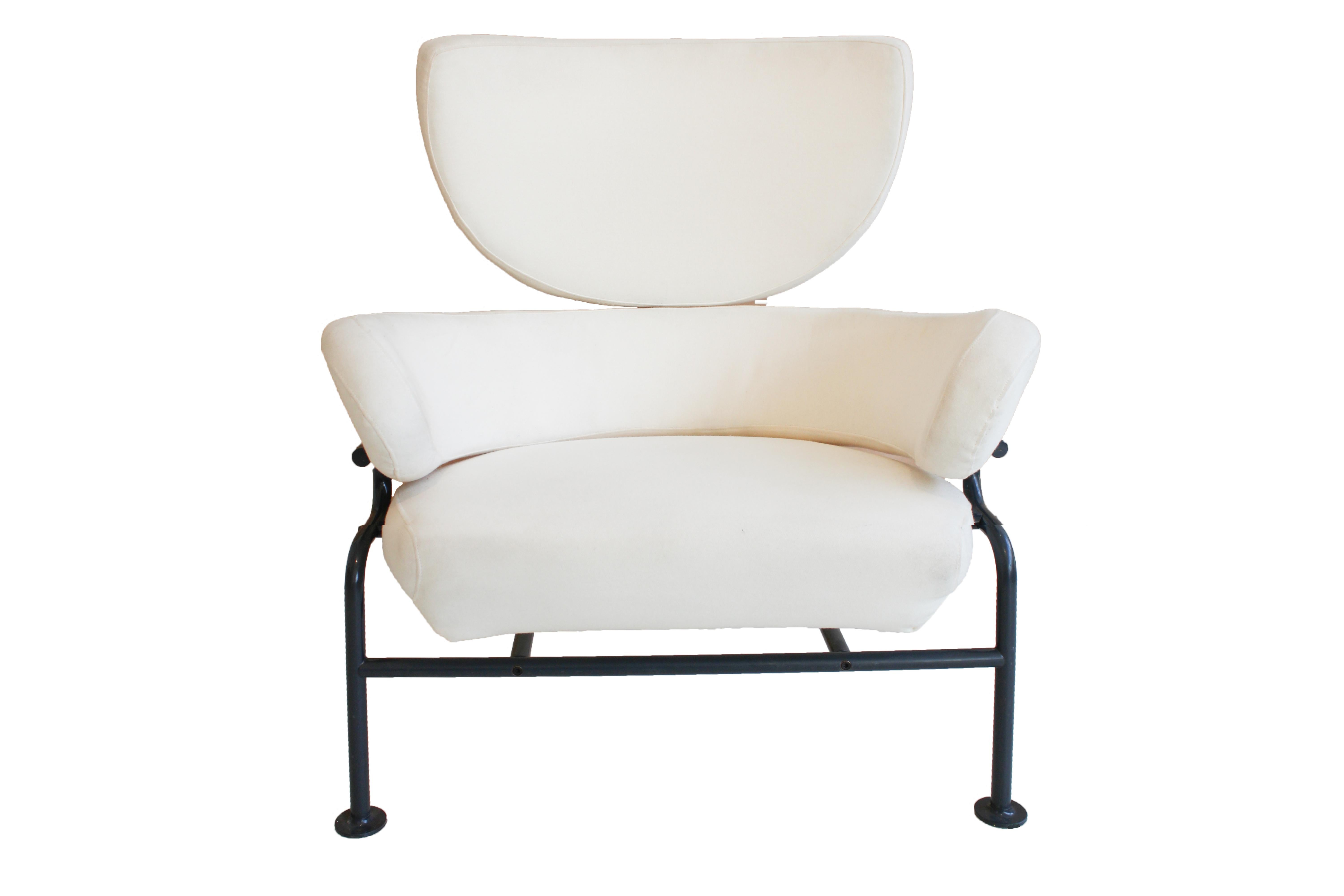 Pair of armchairs by Franco Albini & Franca Helg
Tre Pezzi 