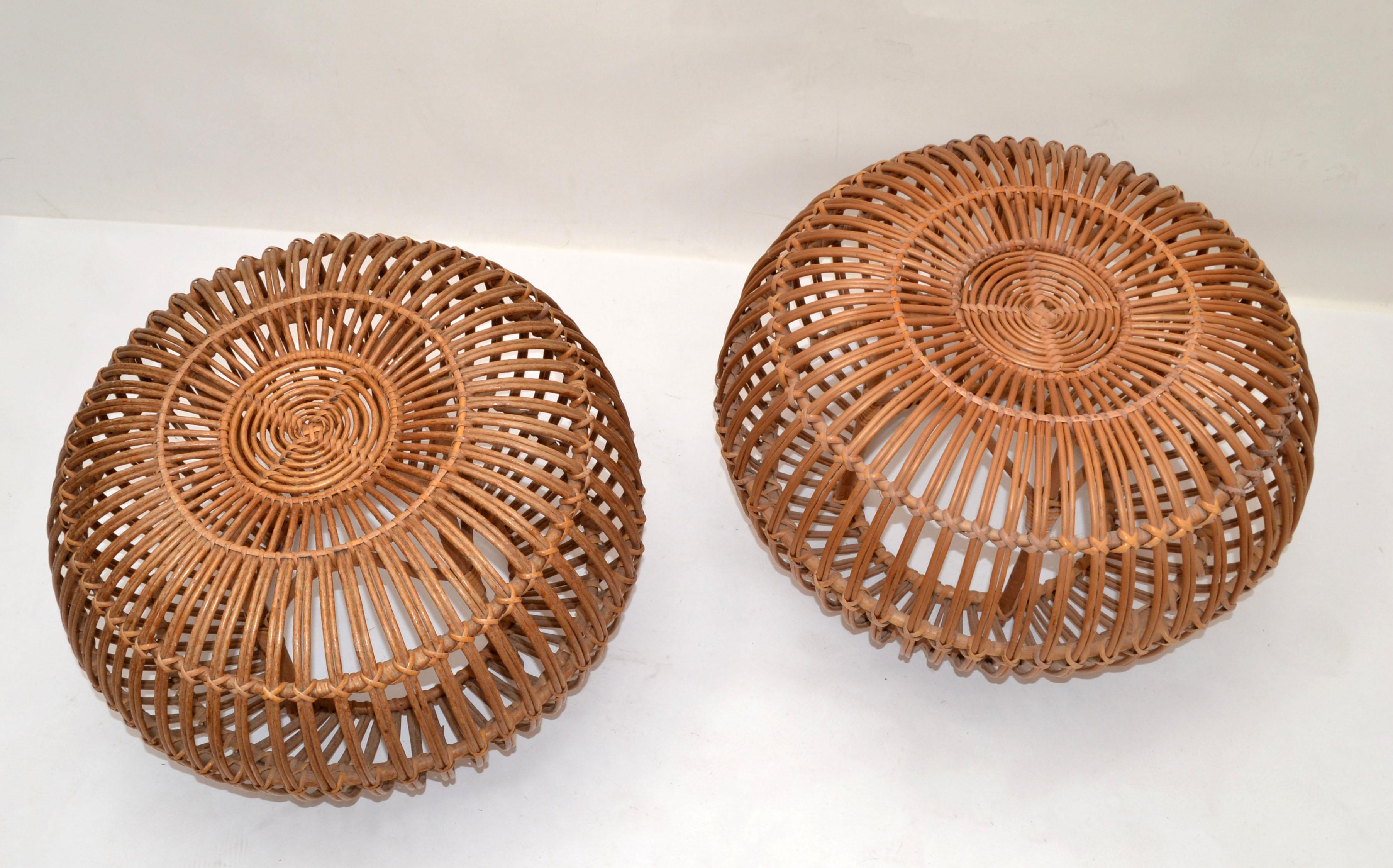 Hand-Woven Pair of Franco Albini Ottomans, Side Table, Poufs or Footstools Italy 1960