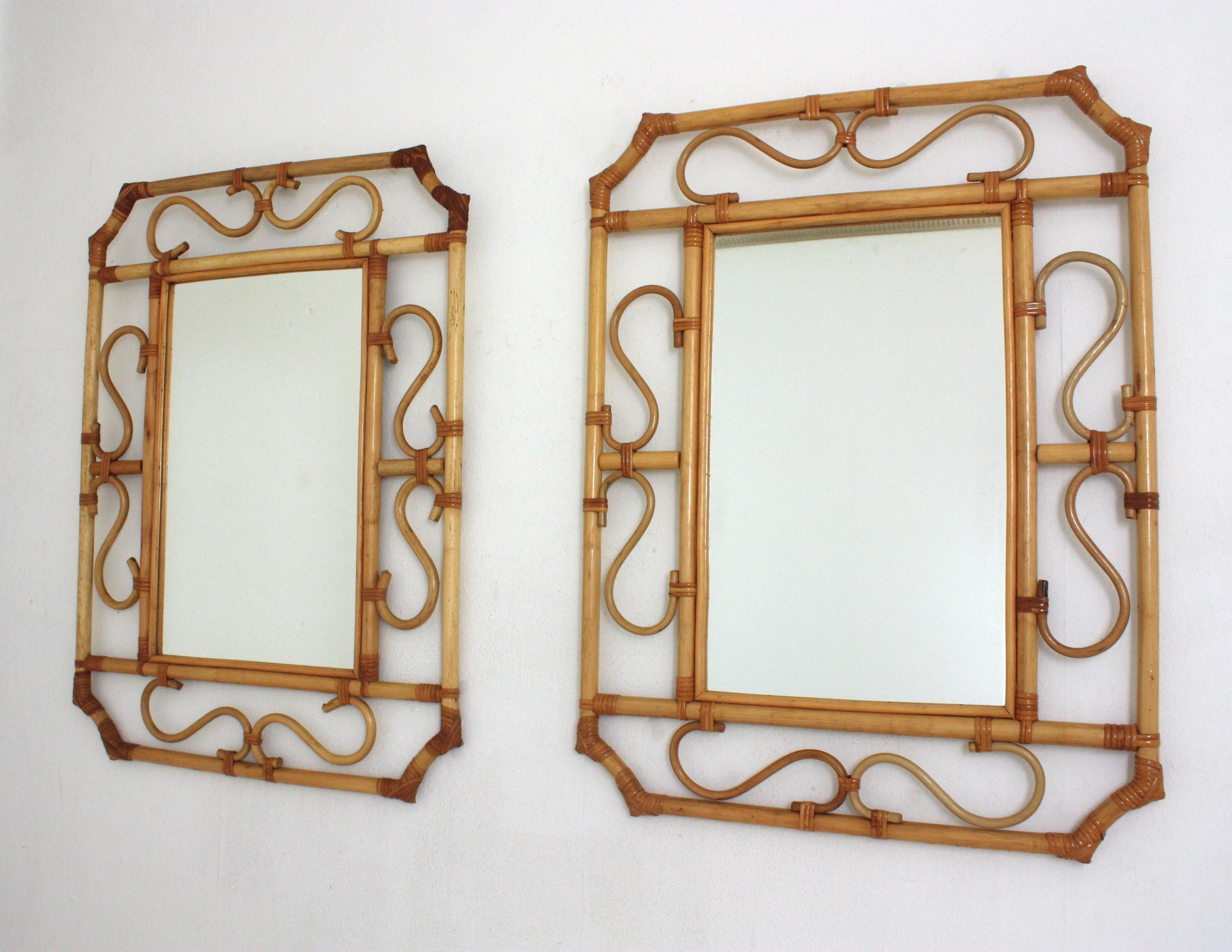 Paire de grands miroirs octogonaux en rotin de style Franco Albini, Italie, années 60 en vente 1