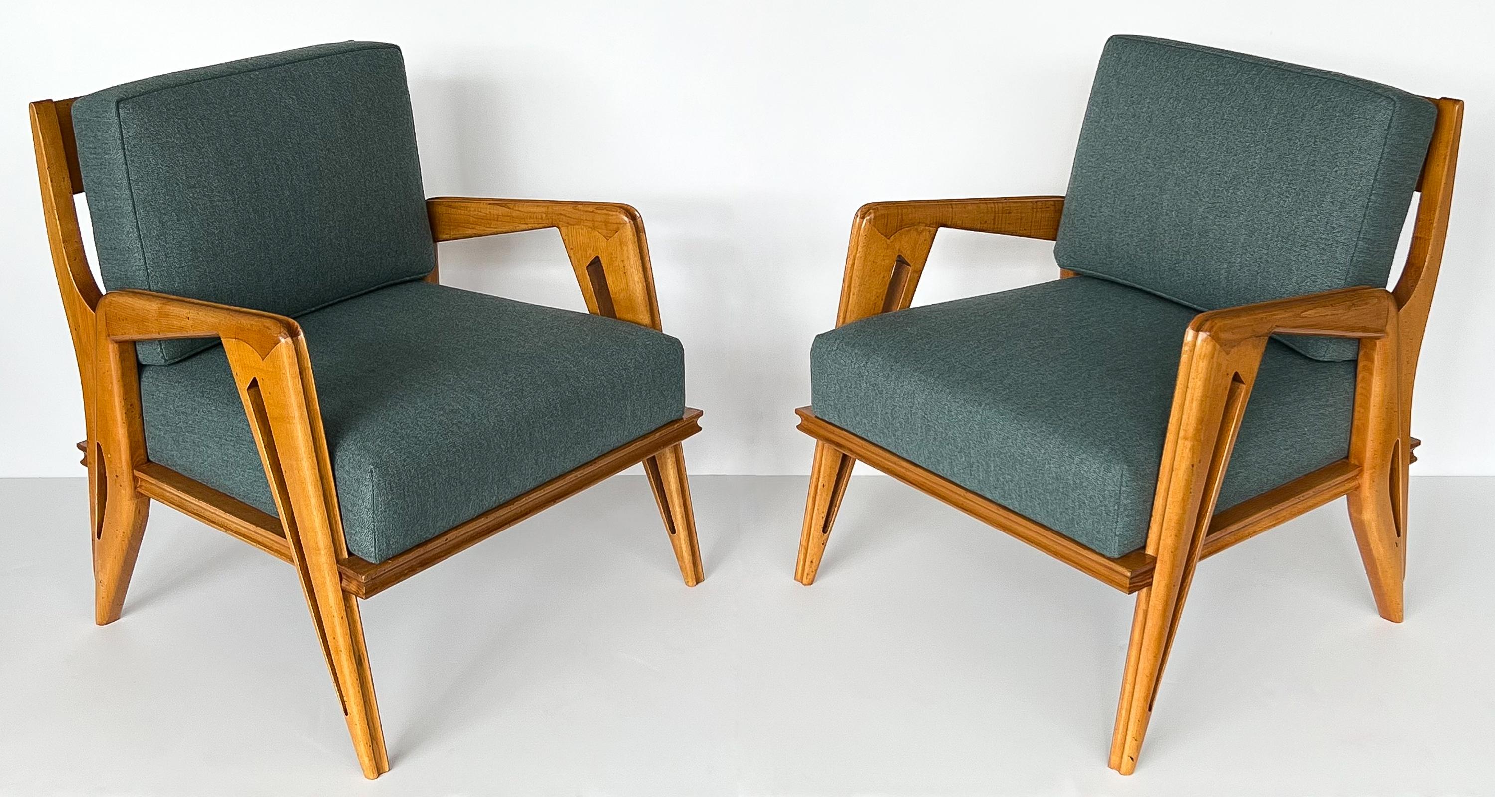 Mid-Century Modern Pair of Franco Campo and Carlo Graffi Sculptural Italian Lounge Chairs