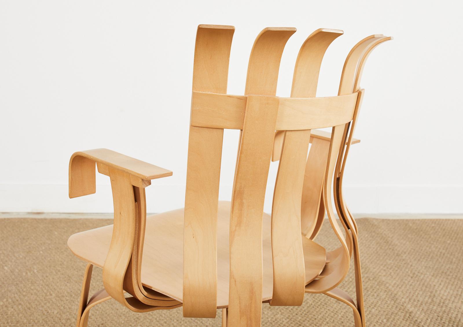 Paire de chaises à chapeaux en érable Frank Gehry pour Knoll en vente 4