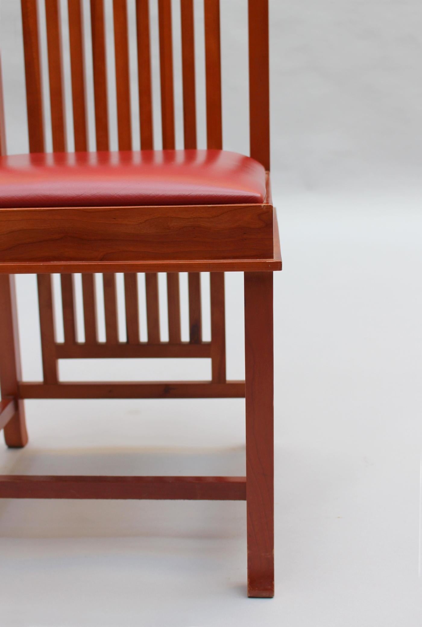 Ein Paar Frank Lloyd Wright „Coonley 2“-Stühle, Cassina-Ausgabe im Angebot 5