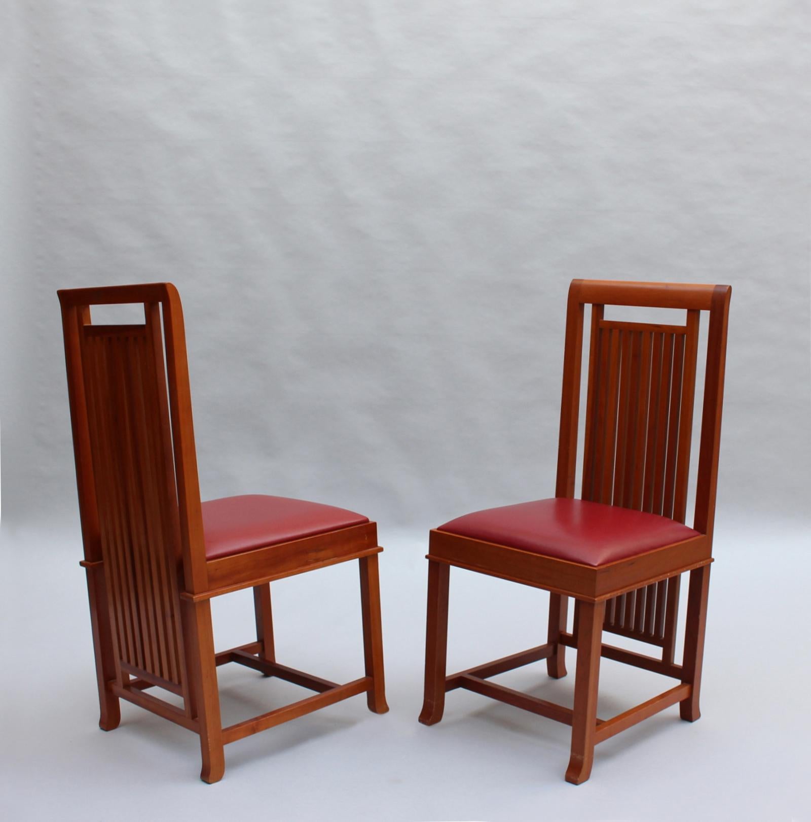 Ein Paar Frank Lloyd Wright „Coonley 2“-Stühle, Cassina-Ausgabe (Moderne der Mitte des Jahrhunderts) im Angebot