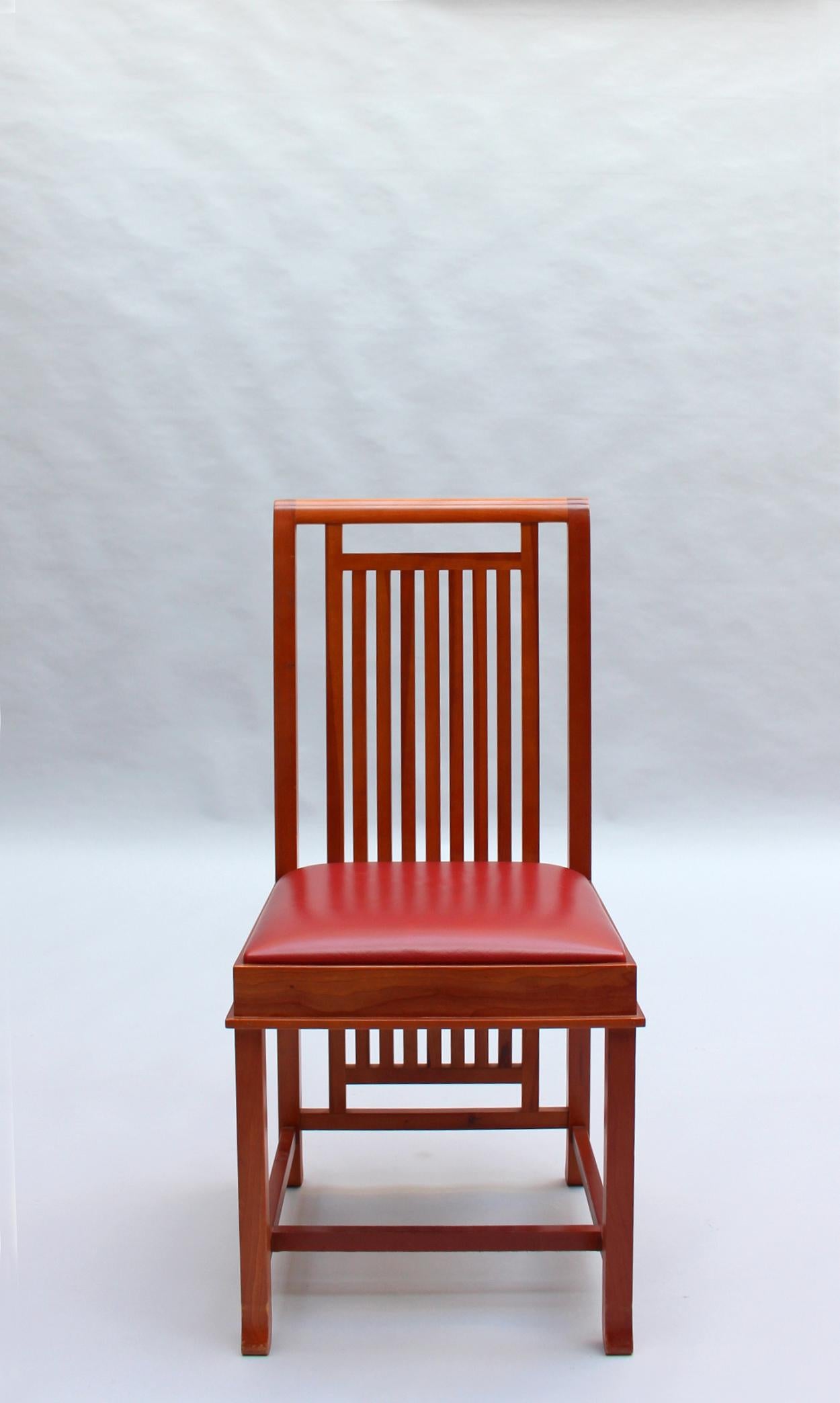 Ein Paar Frank Lloyd Wright „Coonley 2“-Stühle, Cassina-Ausgabe (Ende des 20. Jahrhunderts) im Angebot