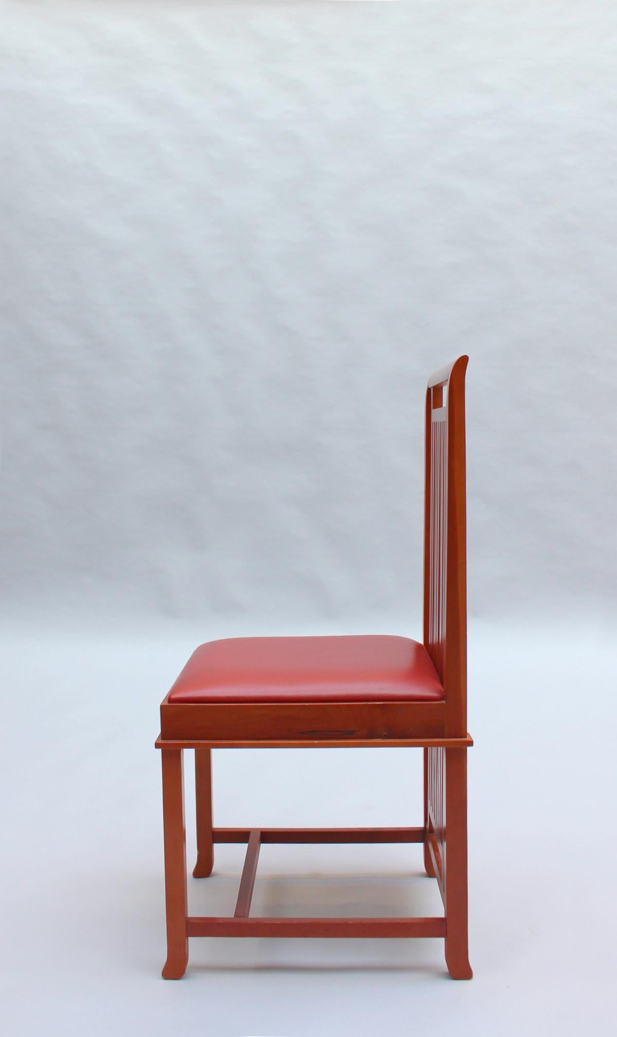 Ein Paar Frank Lloyd Wright „Coonley 2“-Stühle, Cassina-Ausgabe im Angebot 1