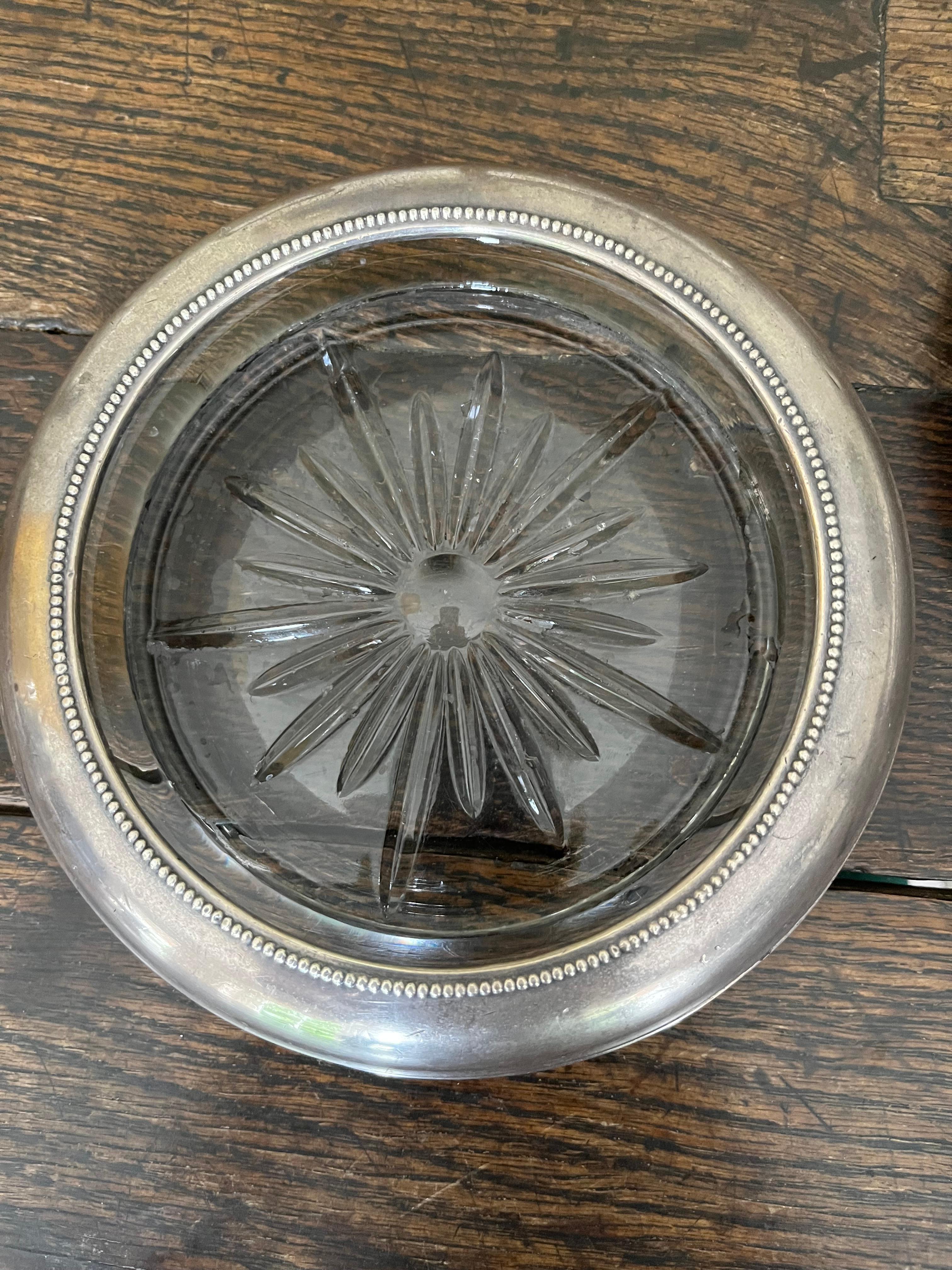 Pair of Frank M Whiting silver coasters In Good Condition For Sale In London, GB