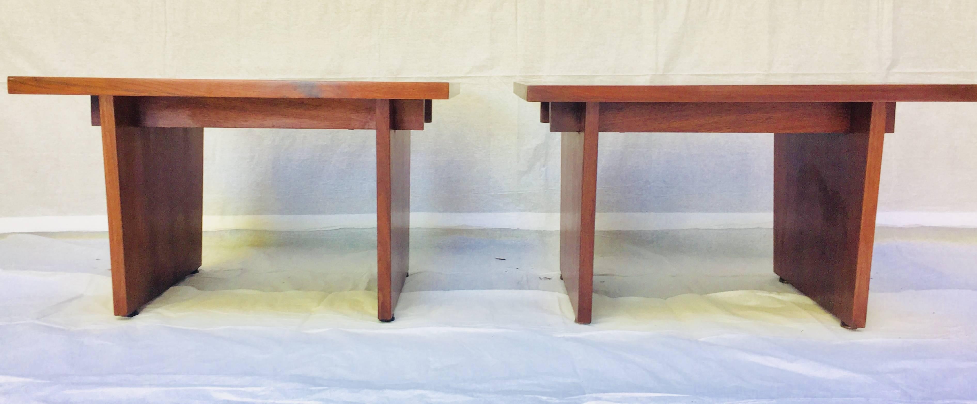 Mid-Century Modern End tables by Frank Rohloff, Walnut with Black inset, California 1960s For Sale